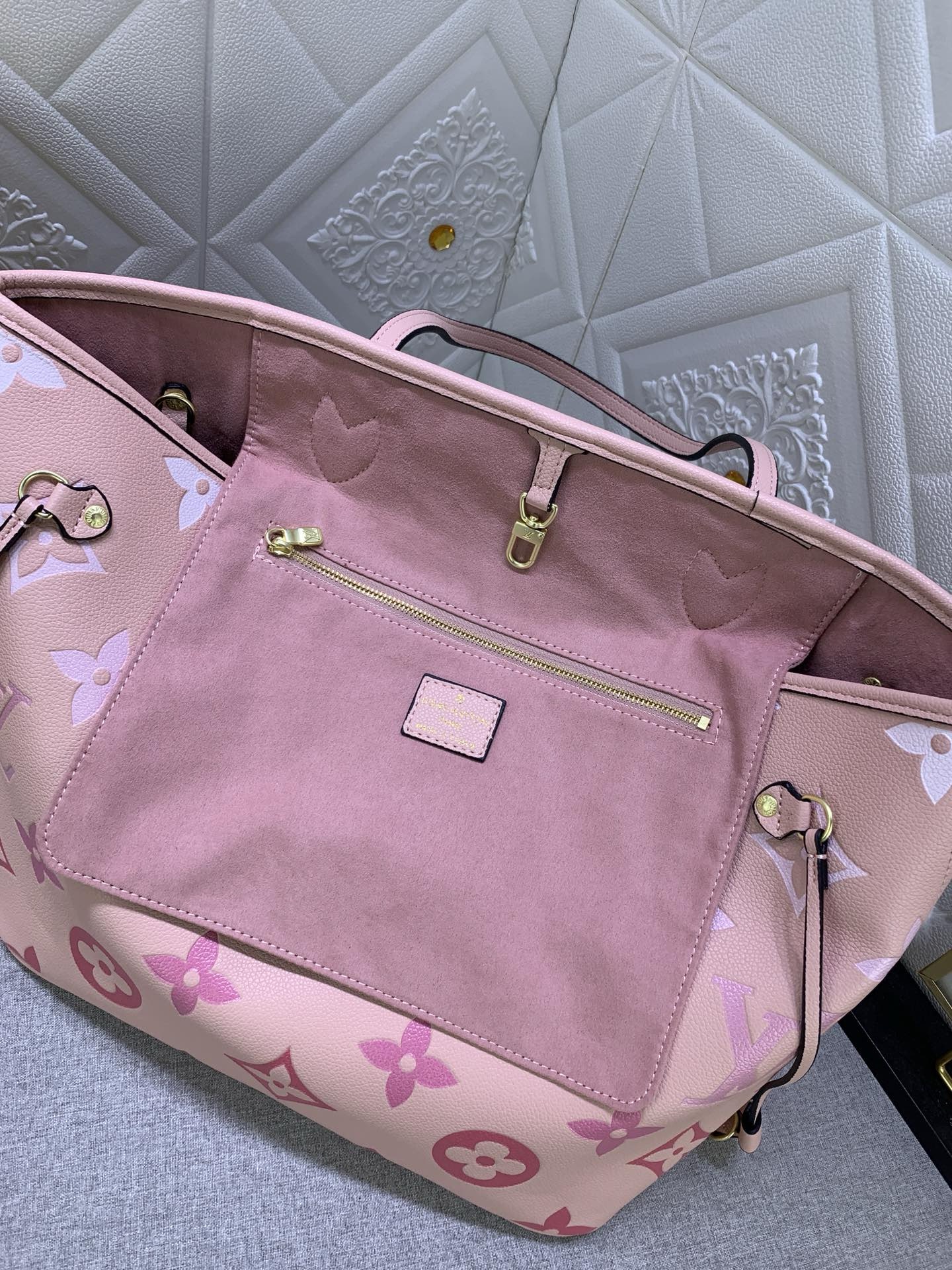 Louis Vuitton Shopping Bags 32*29*17cm