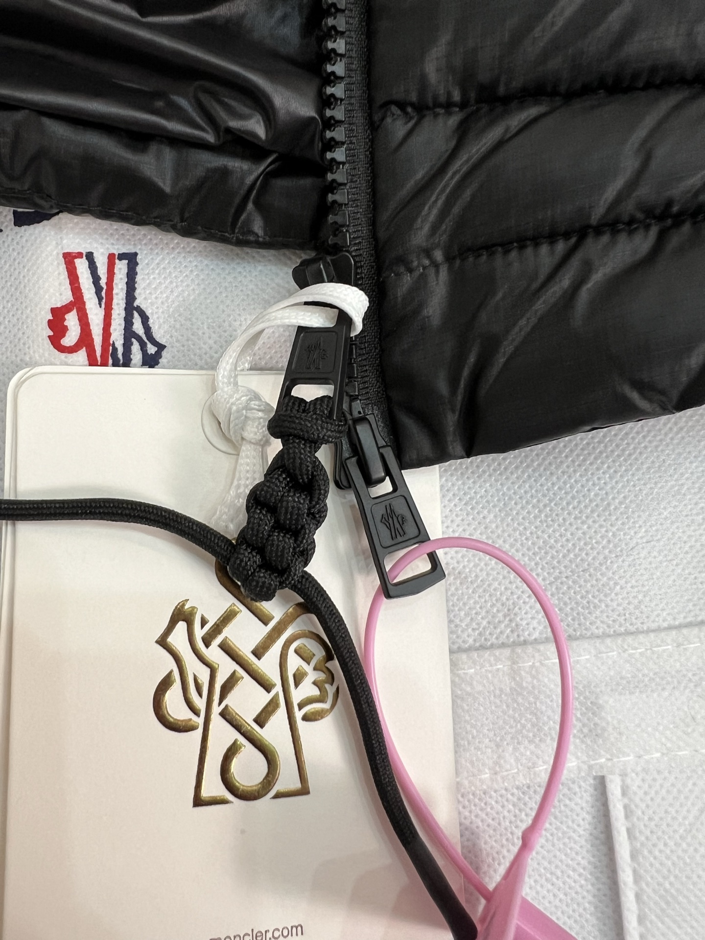 Moncler Emeishan Men Winter Vest Size 1-5