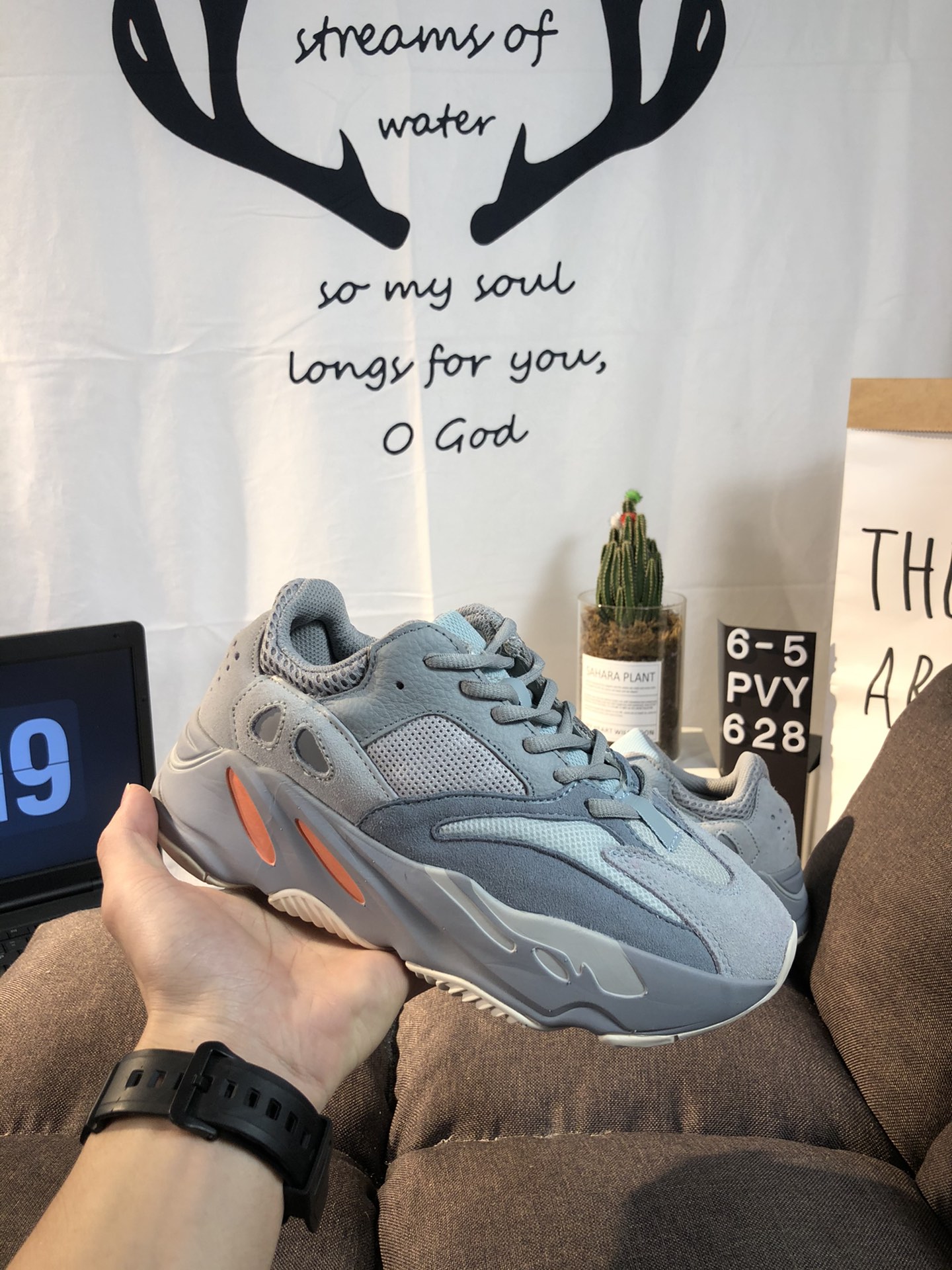 Yeezy 700 Boost Mens/Women's Sneakers Shoes 36 - 45