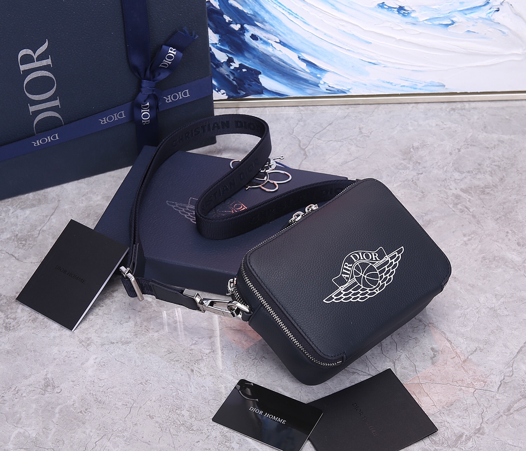 Dior Mens Shoulder Bags 17*12.5*6cm