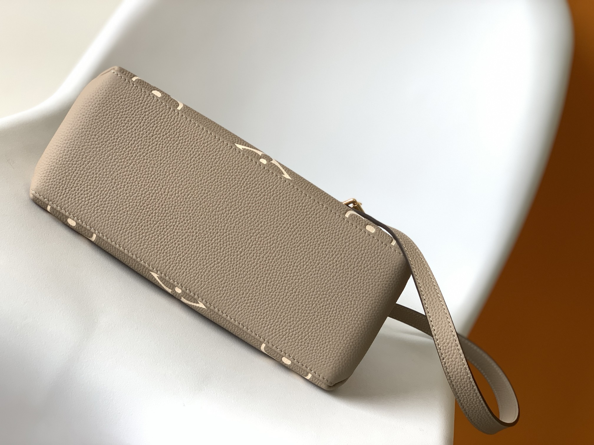 Louis Vuitton M45833 Women Bags 2-Size