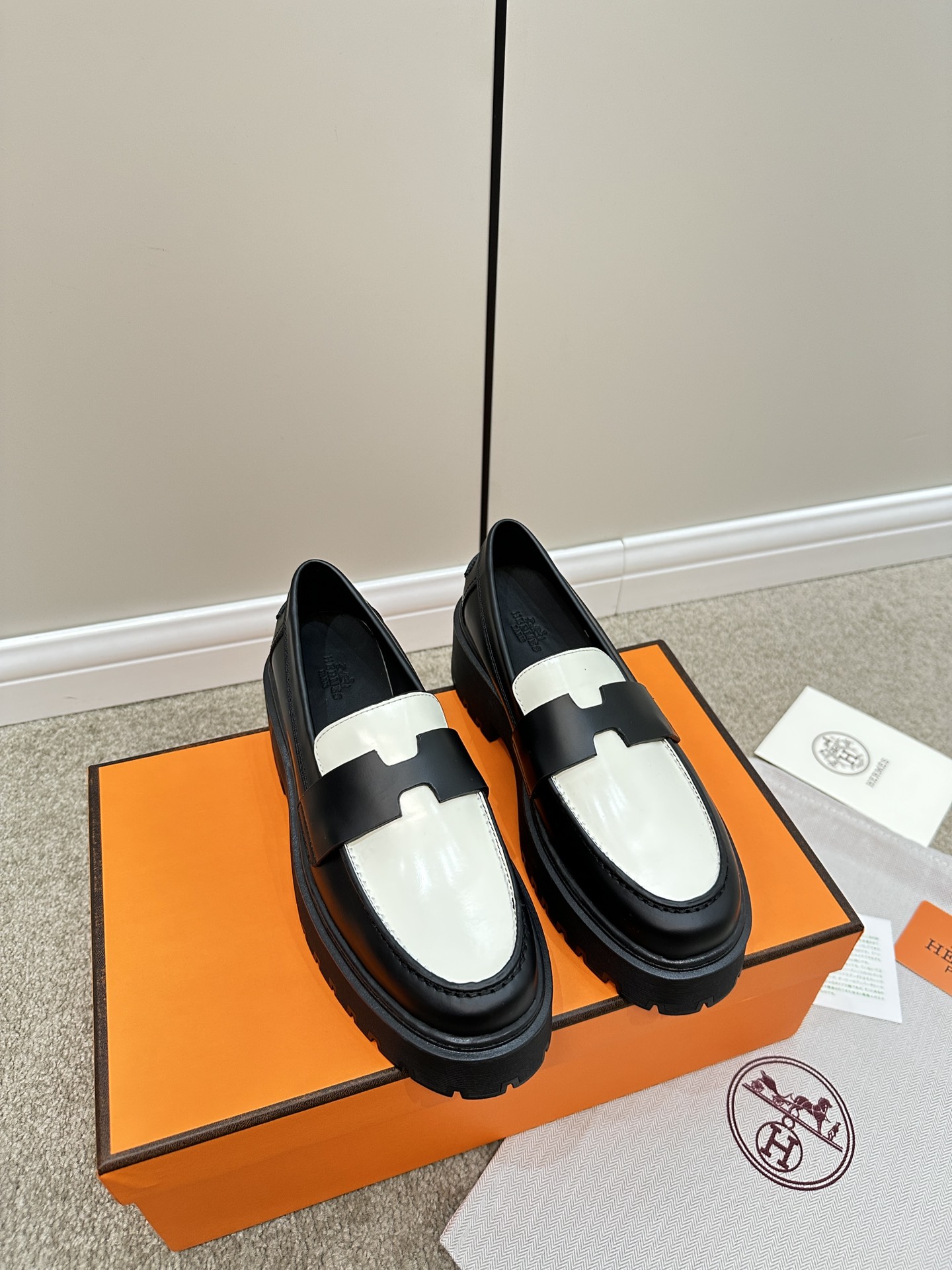 Hermes Women Loafers Size 36-40