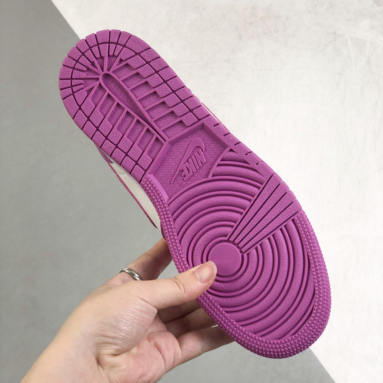 Nike Air Jordan 1 High Top Sneakers Shoes Gr. 36-46