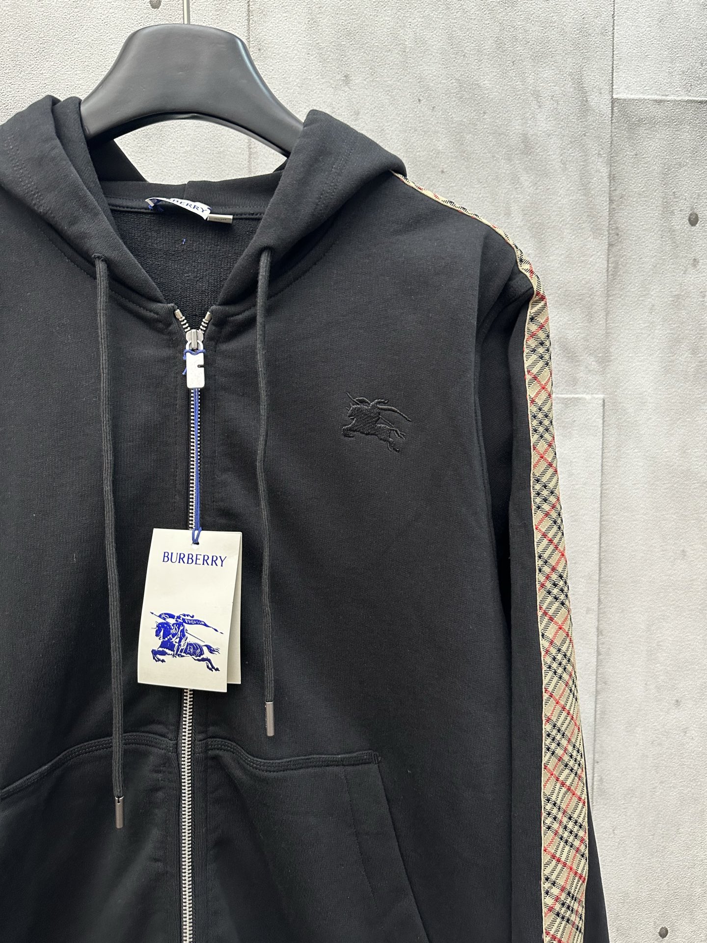 Burberry Unisex Jacket Size S-XL