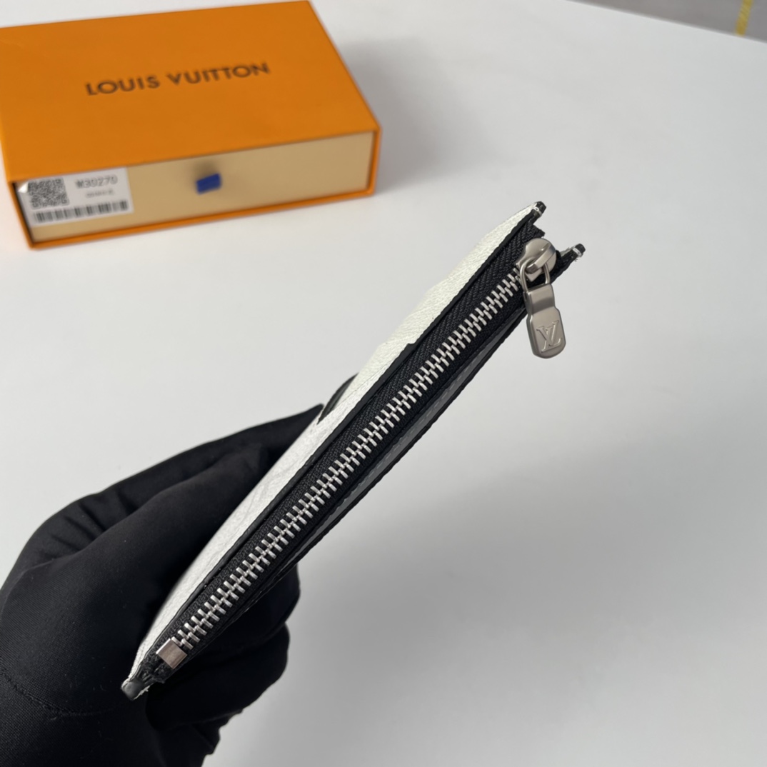 Louis Vuitton M64038 Card Holder Size 14*8cm