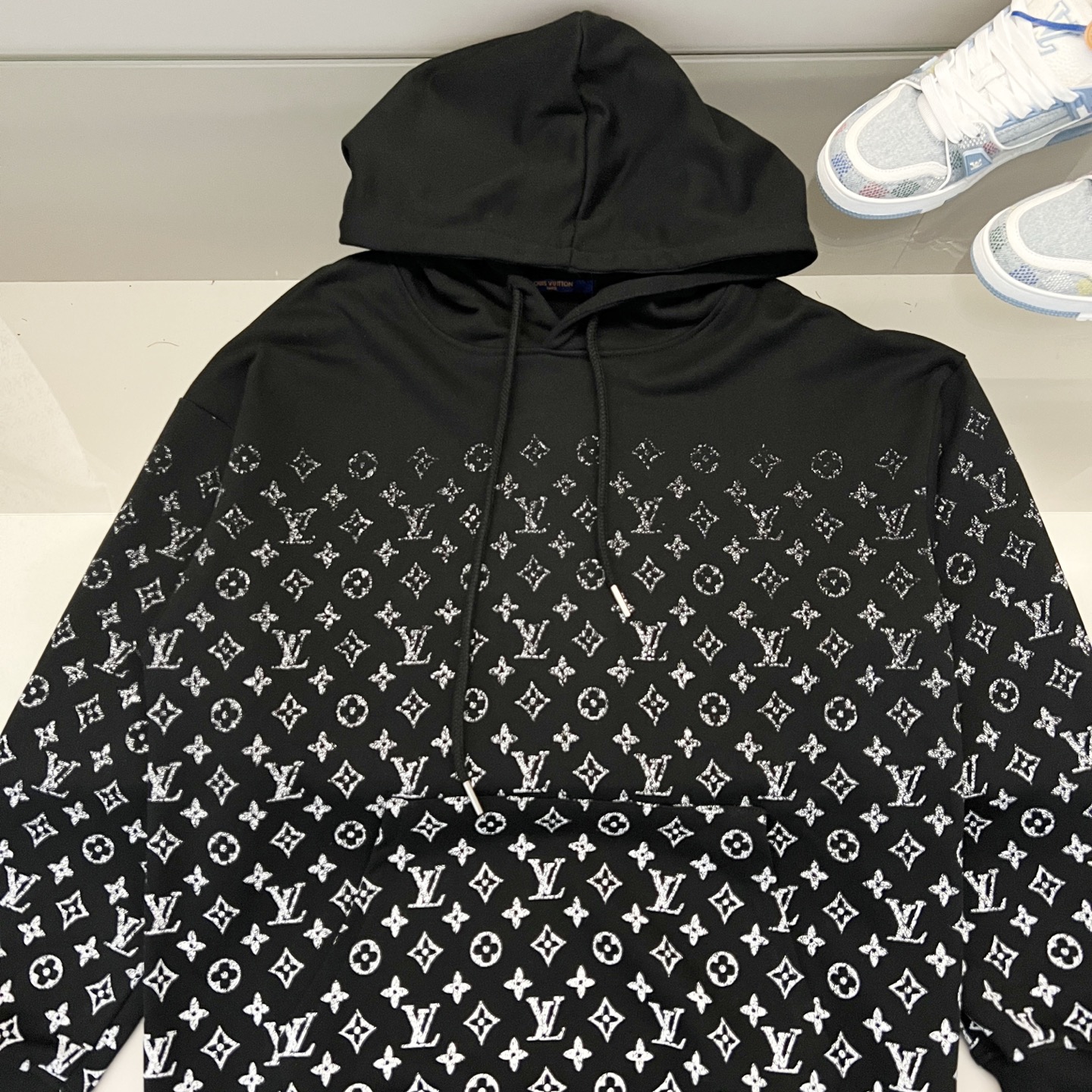 Louis Vuitton Unisex Sweatshirt Size S-XL