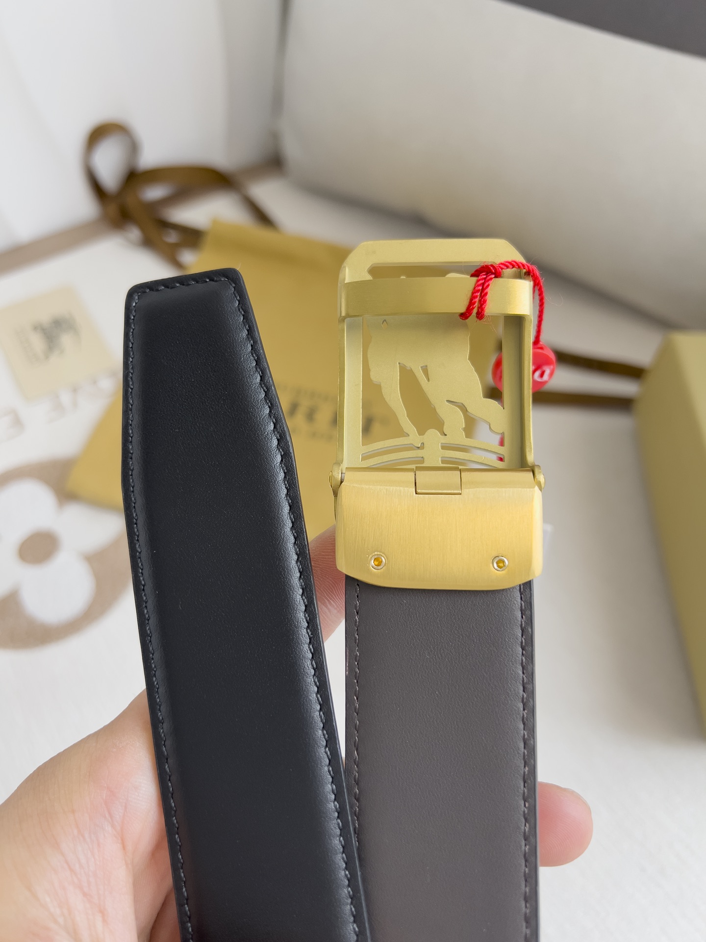 Burberry Men Belt Width 3.5cm