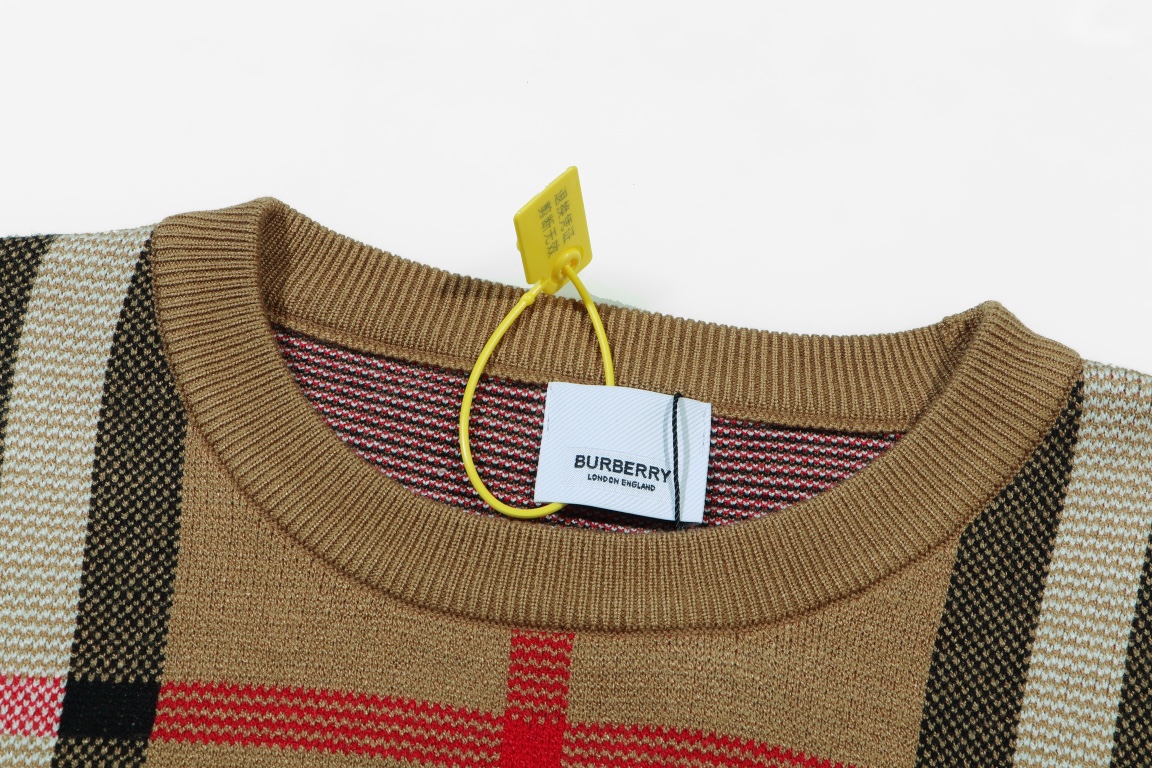 Burberry Unisex Sweatshirt Size S-XL