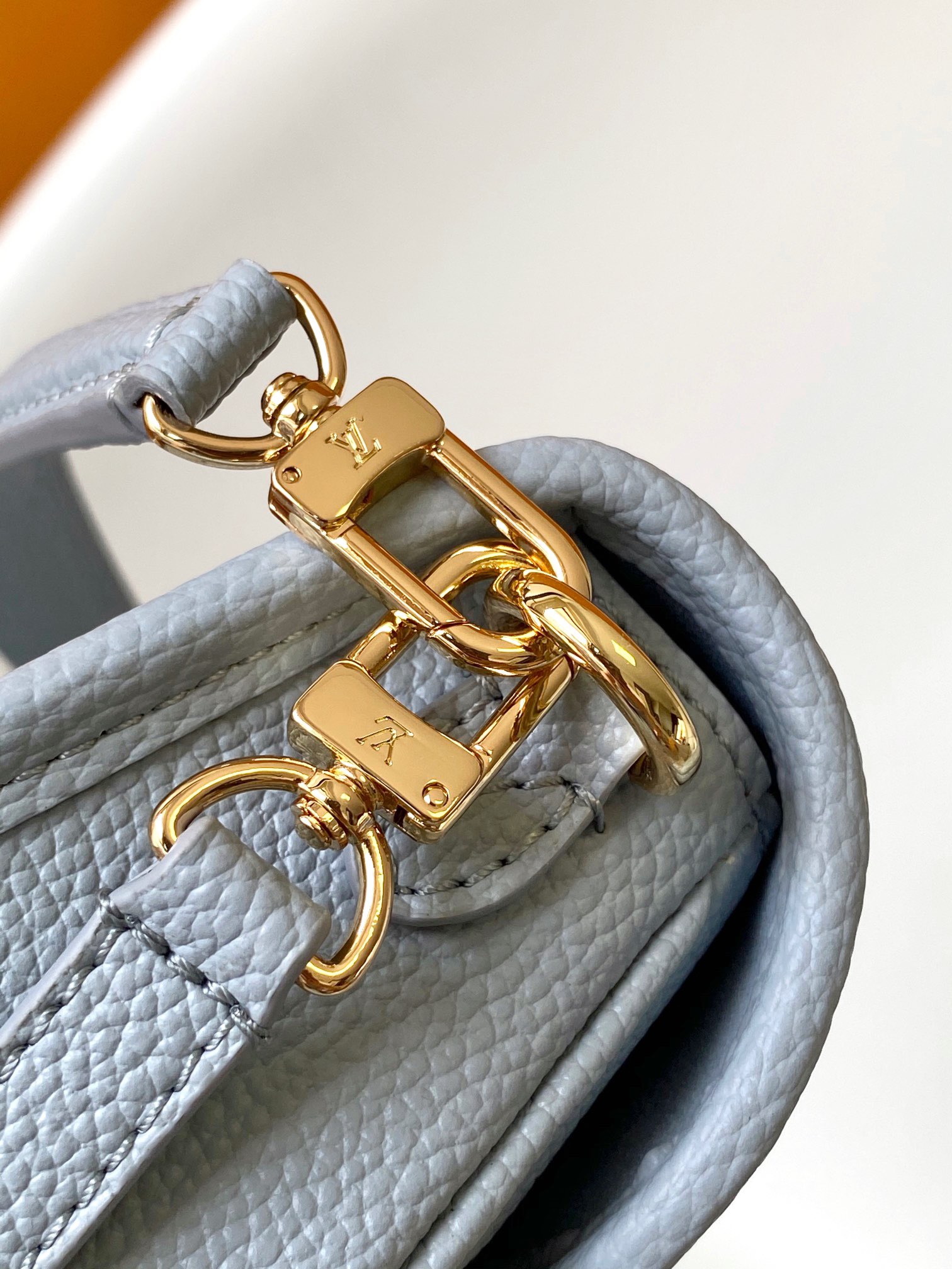 Louis Vuitton M83592 Nano Diane Women Shoulder Bags Size 19*10.5*6cm