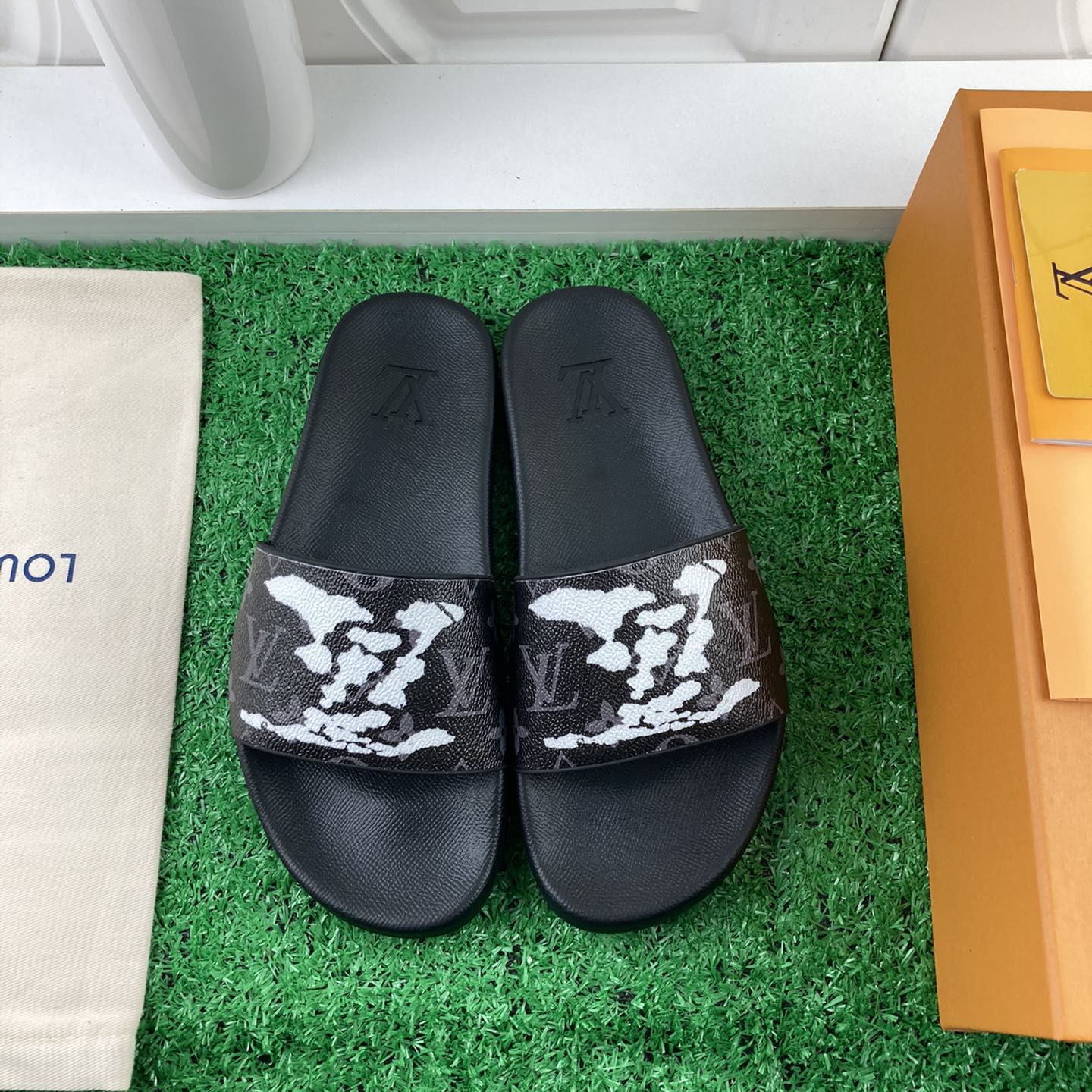 Louis Vuitton 2024ss Candy Series Slippers Size 36-45