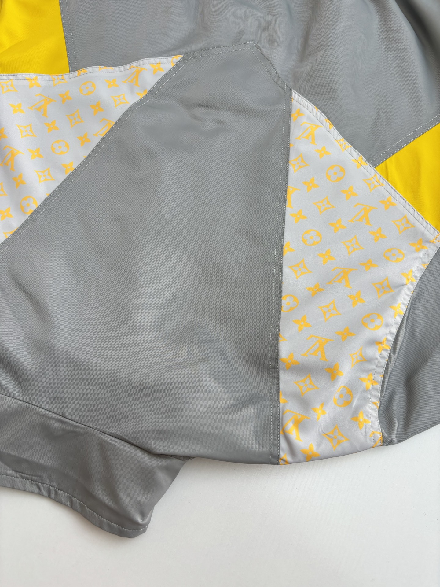 Louis Vuitton Unisex Jacket Size S-XL