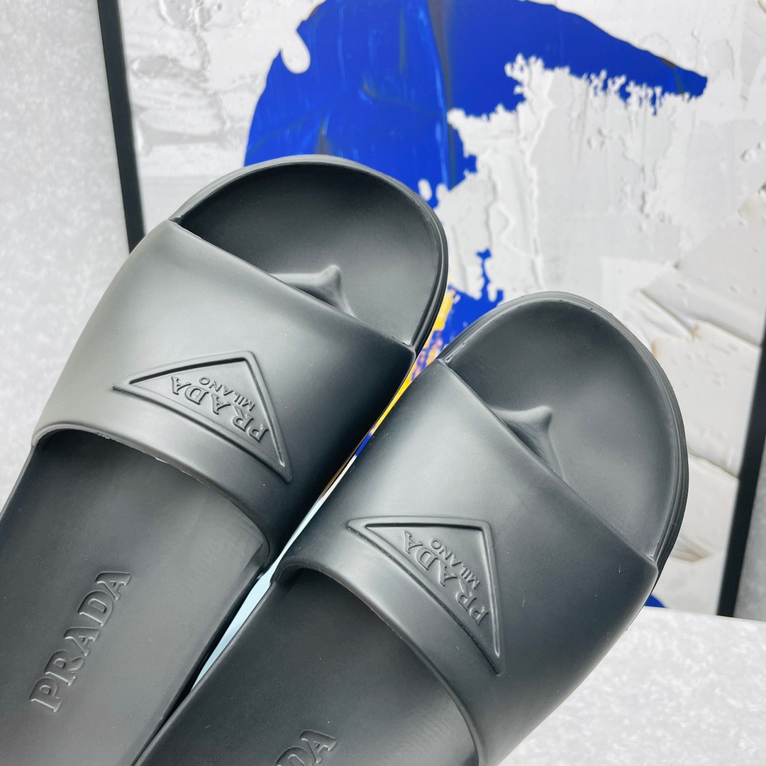 Prada Rubber Slippers Size 35-45 Black/White