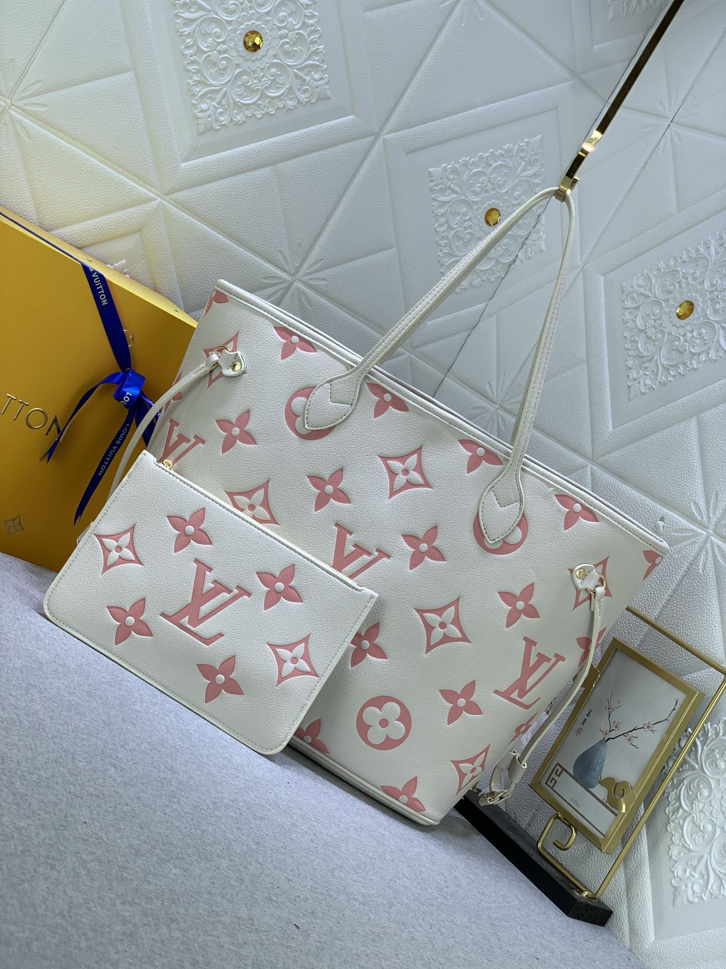 Louis Vuitton Shopping Bags 32*29*17cm