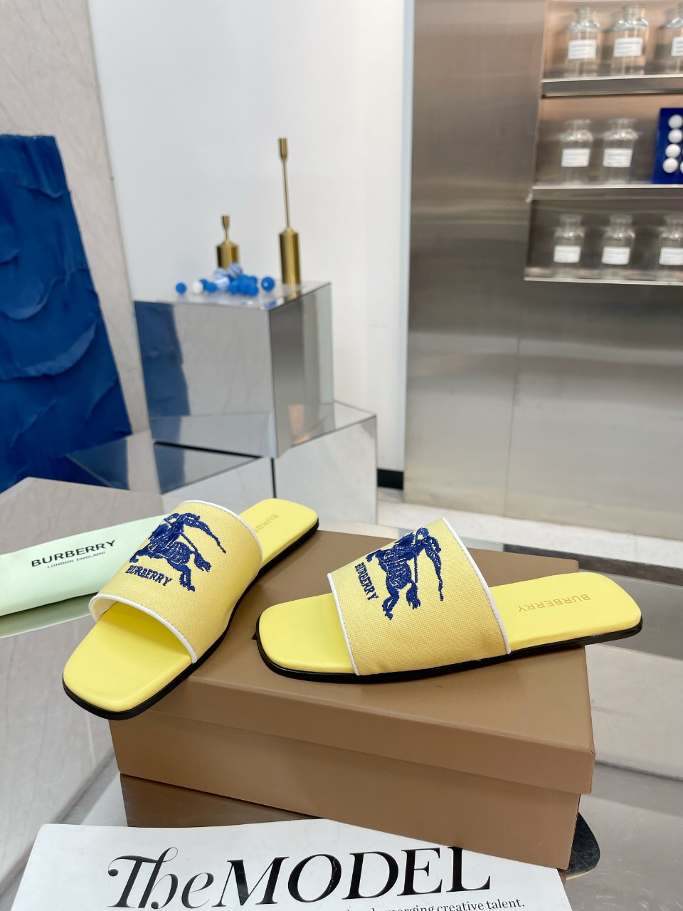 Burberry Women Slippers Size 36-41