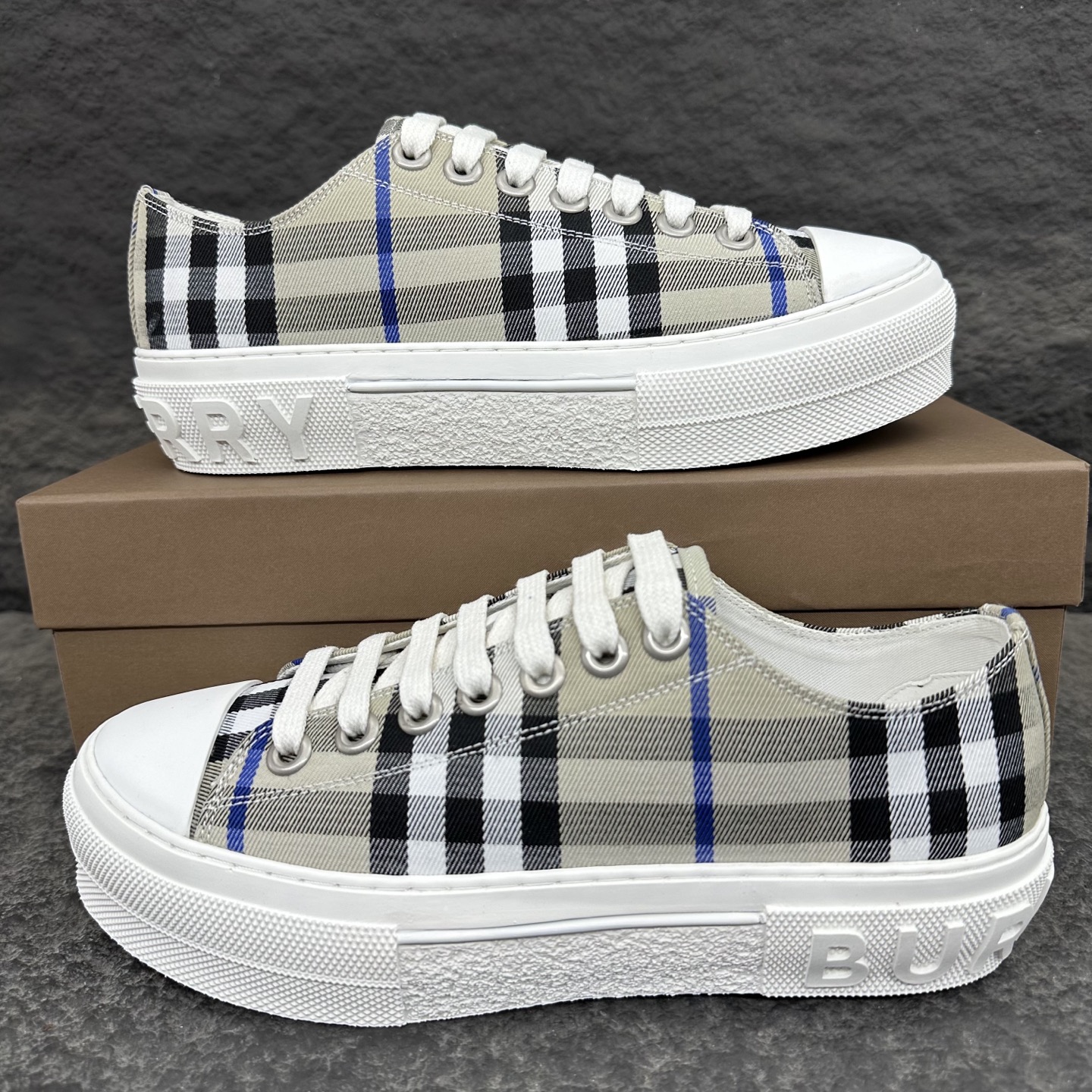 Burberry Sneaker Size 36-45