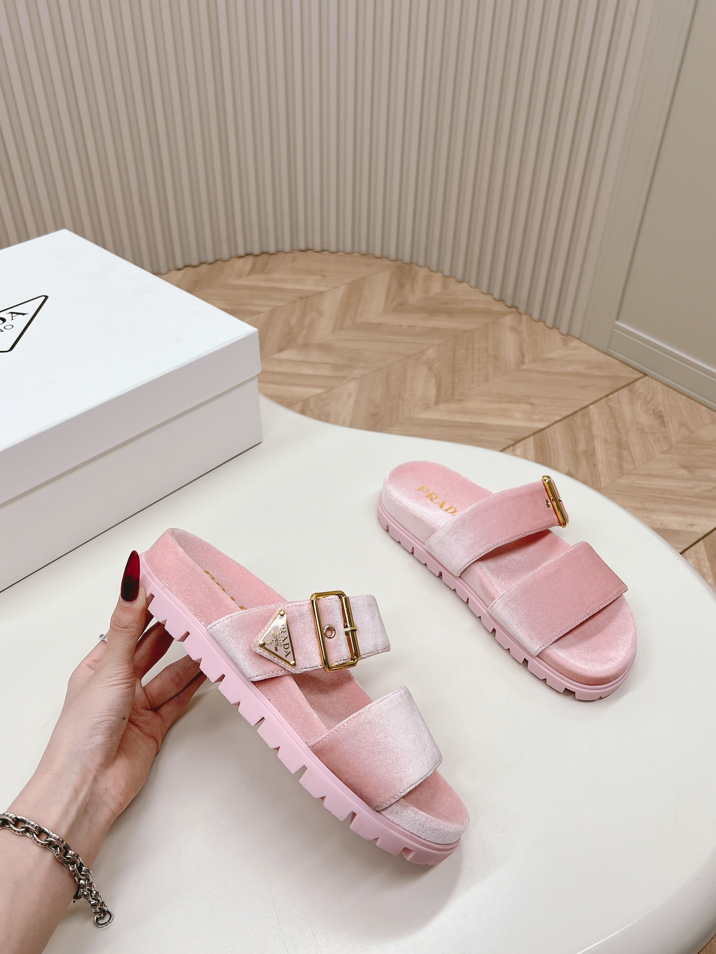 Prada 2024ss Slippers Size 36-40