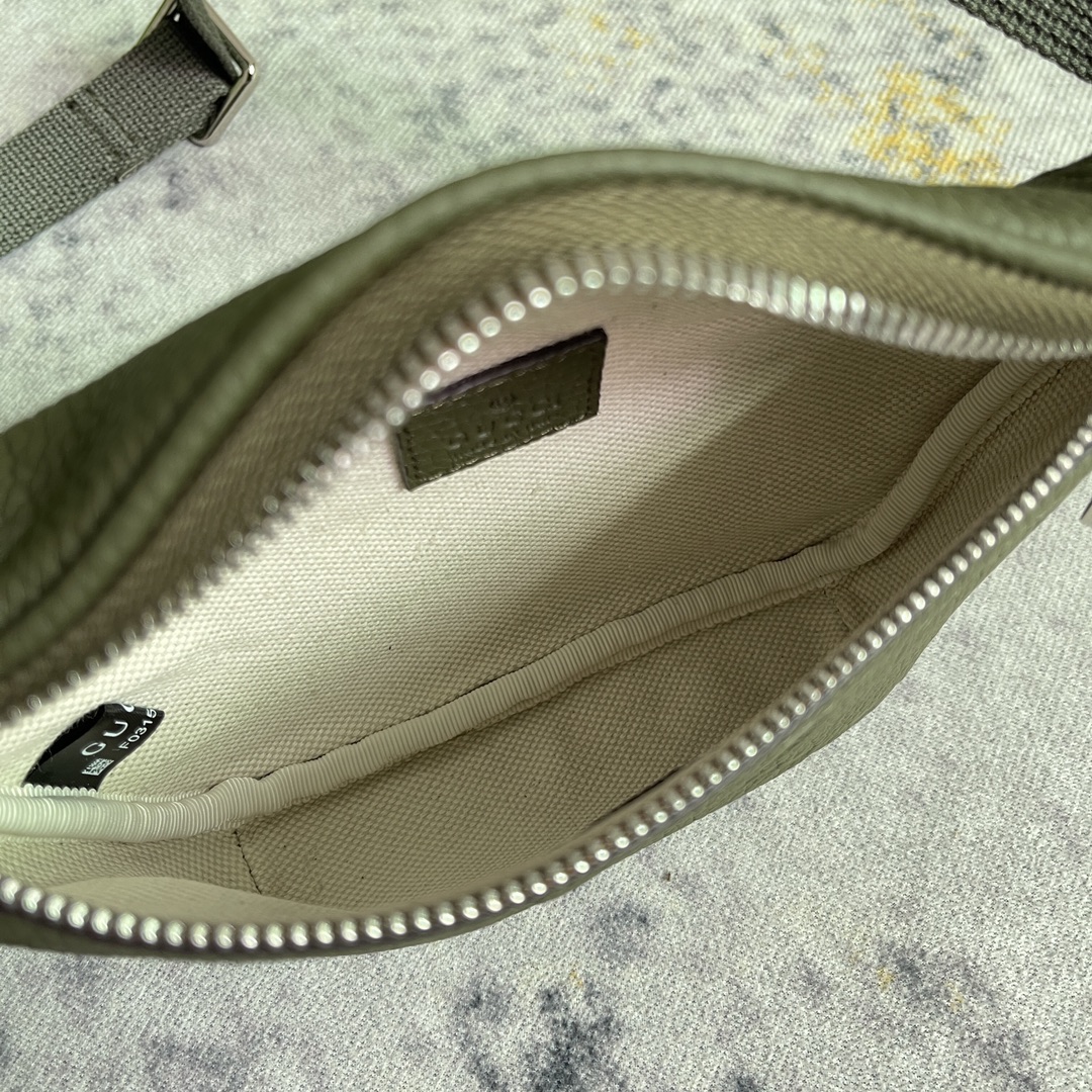 Gucci Men Shoulder Bags 2-Size