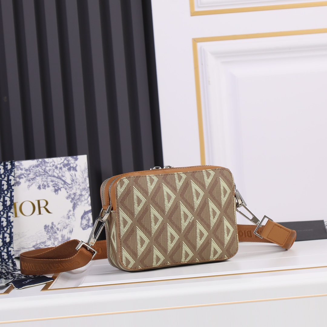 Dior 2022SS Oblique Men Shoulder Bags 17*12*6cm