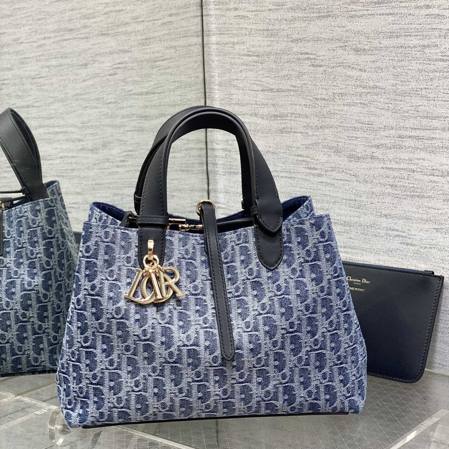 Dior Toujours Handbags Size 28.5*19*21