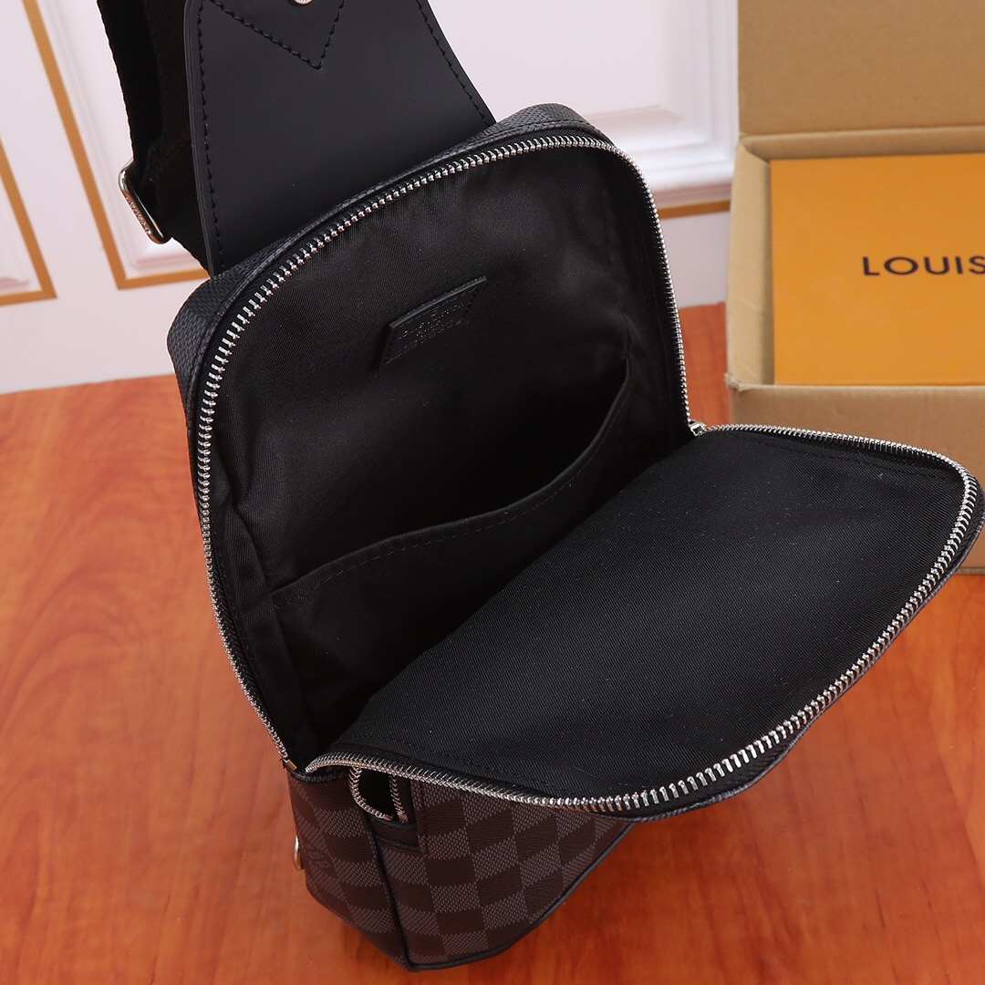 Louis Vuitton N41719 avenue Men Bags Size 20*31*10cm
