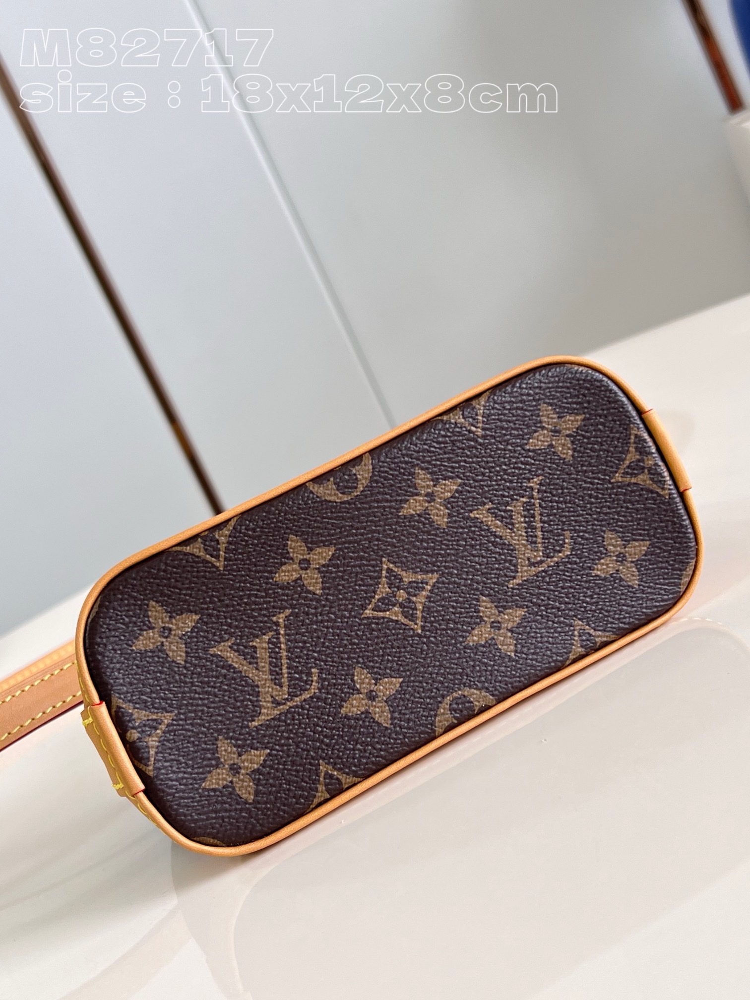 Louis Vuitton M53152 Alma Women Bags Size 18*12*8cm