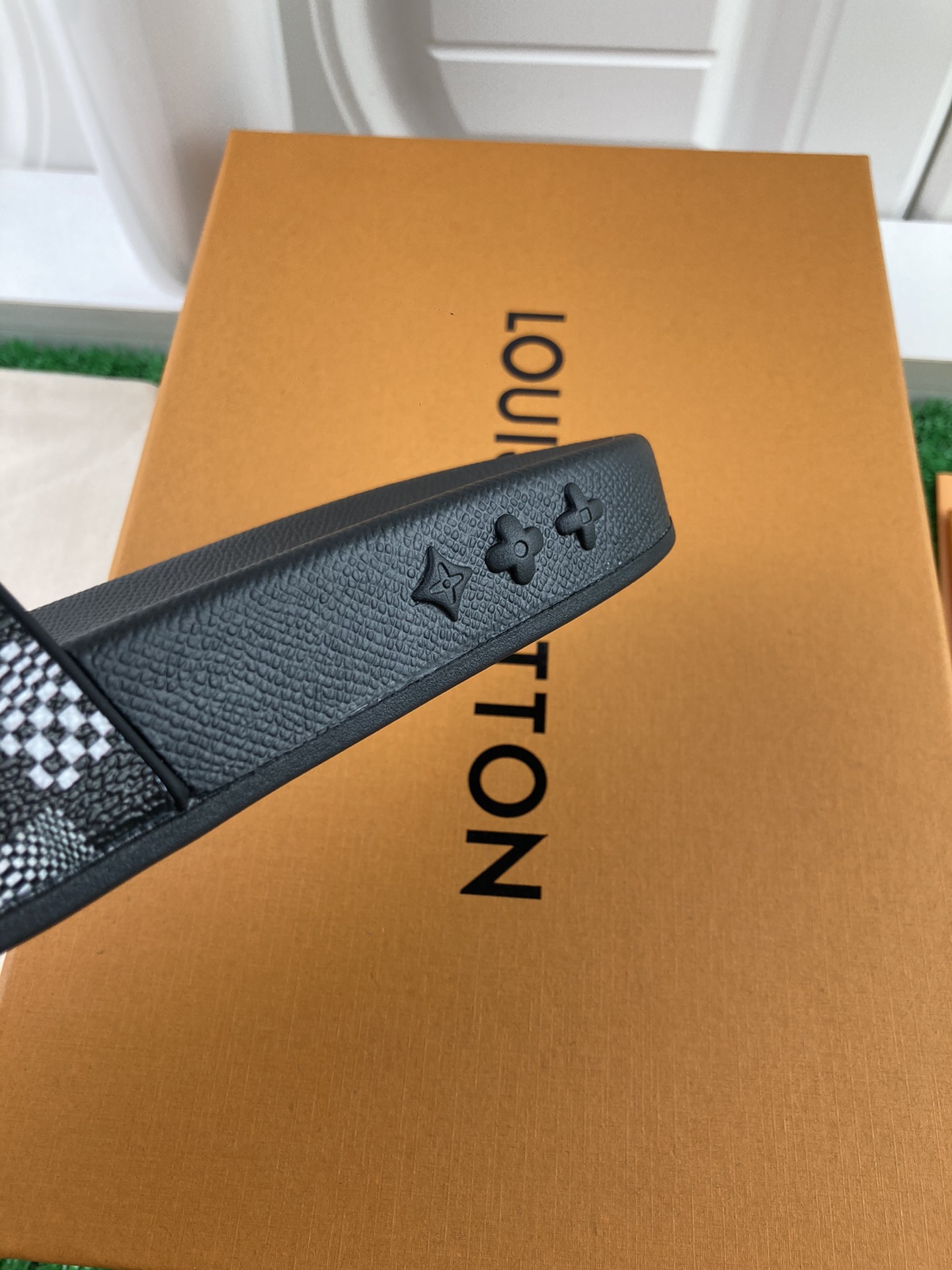 Louis Vuitton 2024ss Candy Series Slippers Size 36-45