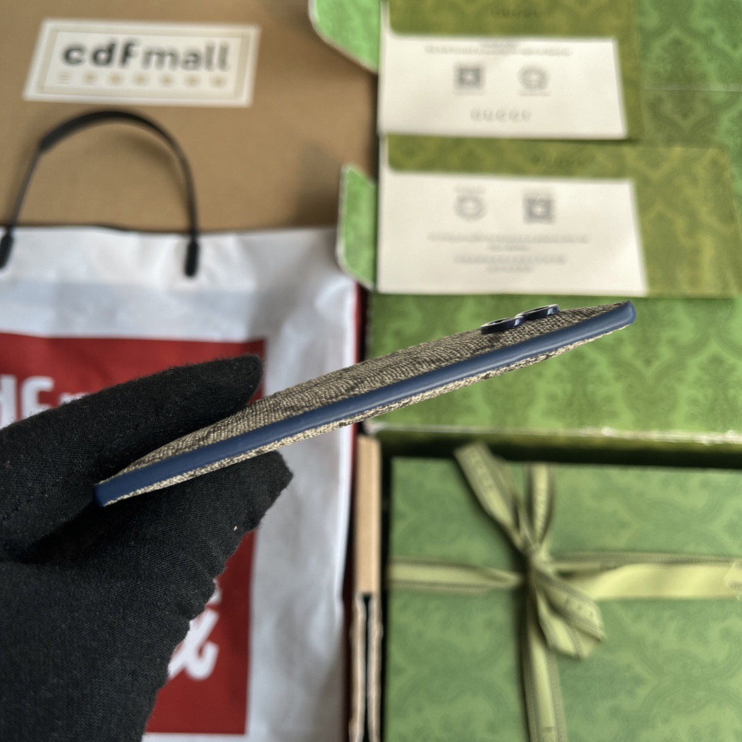 Gucci Kartenetui Mit GG Detail Size 11*7cm