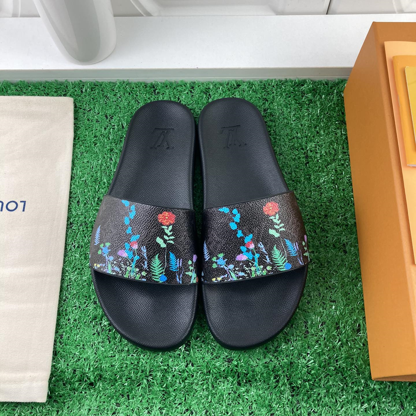 Louis Vuitton 2024ss Candy Series Slippers Size 36-45