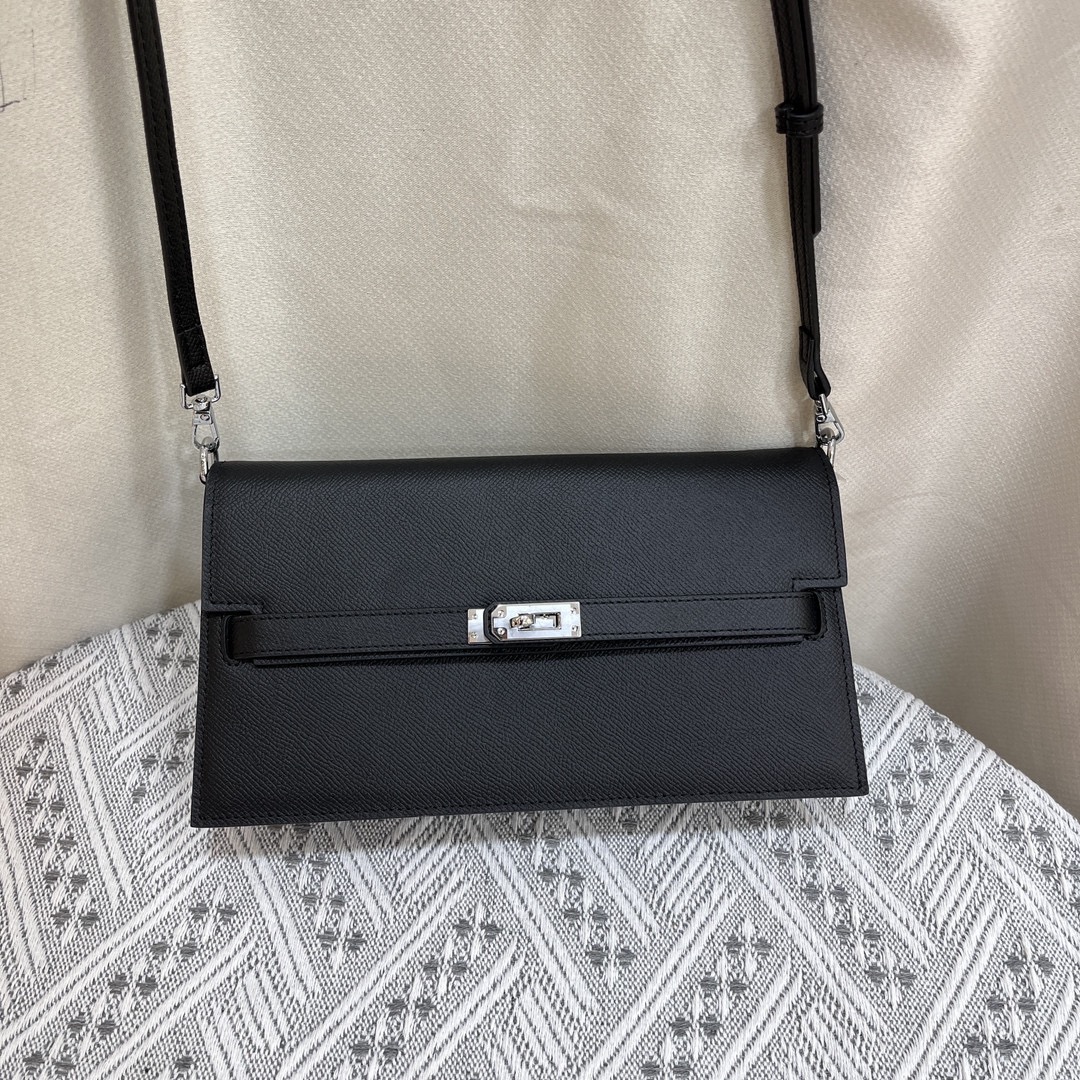 Hermes Elan Shoulder Bags Size 24cm