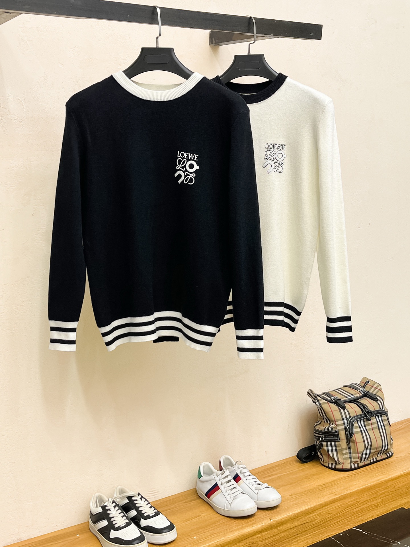 Loewe Unisex Sweatshirt Size M-XXXL