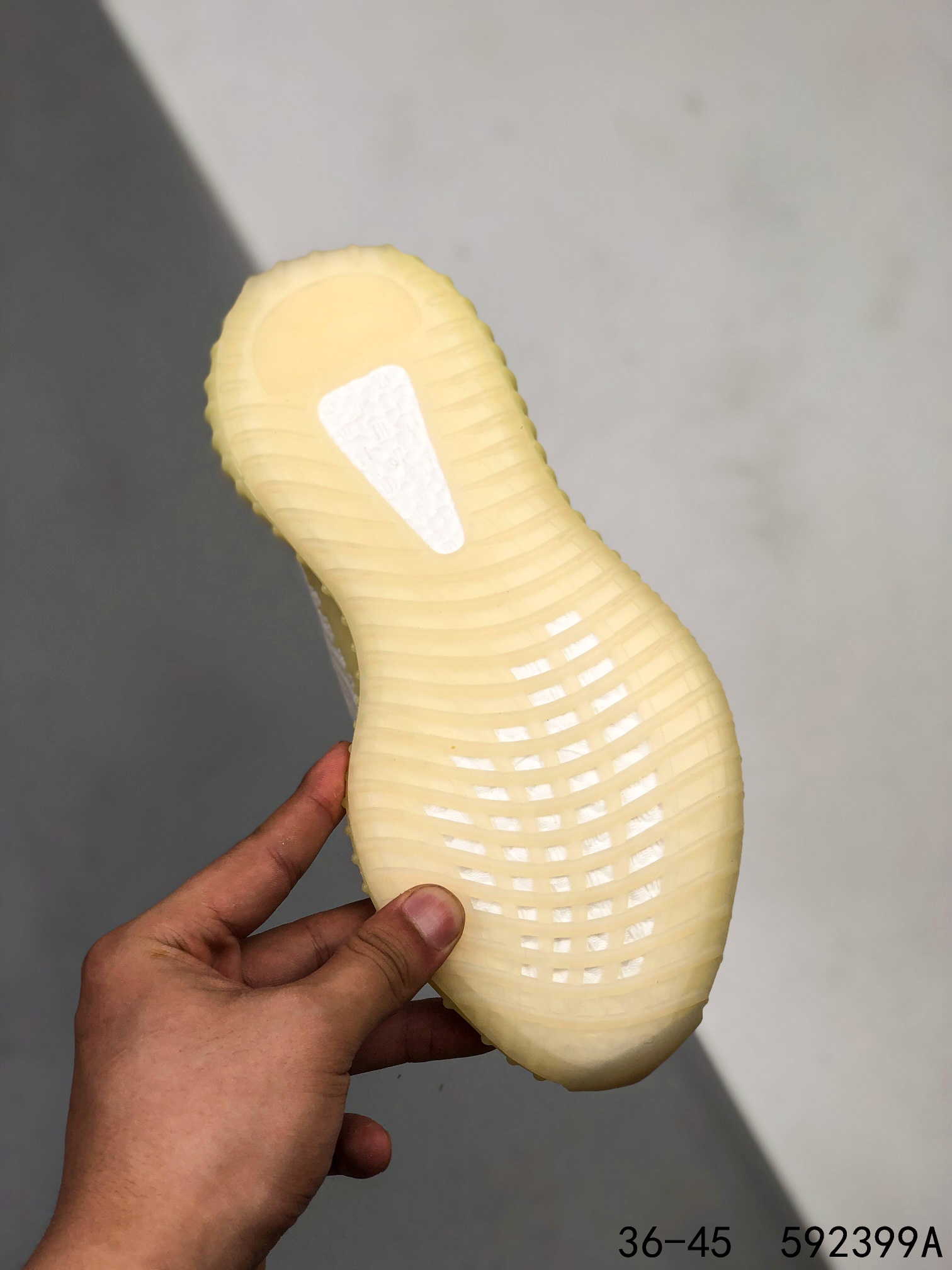 Yeezy 350 Boost 350 V2 Mens/Women Sneakers Shoes Pale Yellow 36 - 45