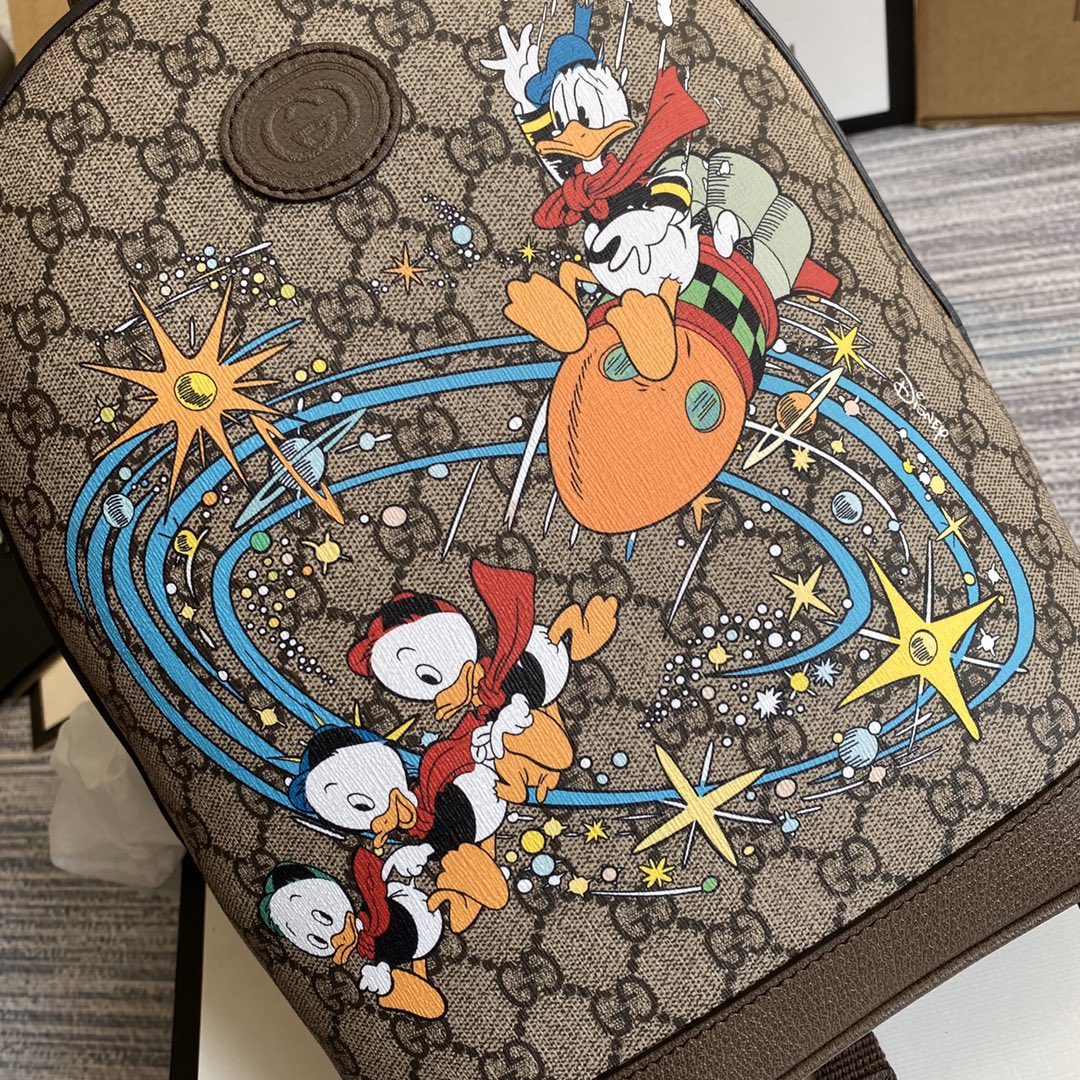 Gucci Mens/Women Outdoor Backpack Bags Rucksack 29*22*15cm