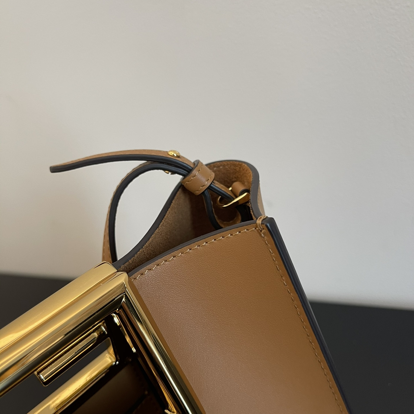 Fendi New Shoulder Bags 20*17*9cm