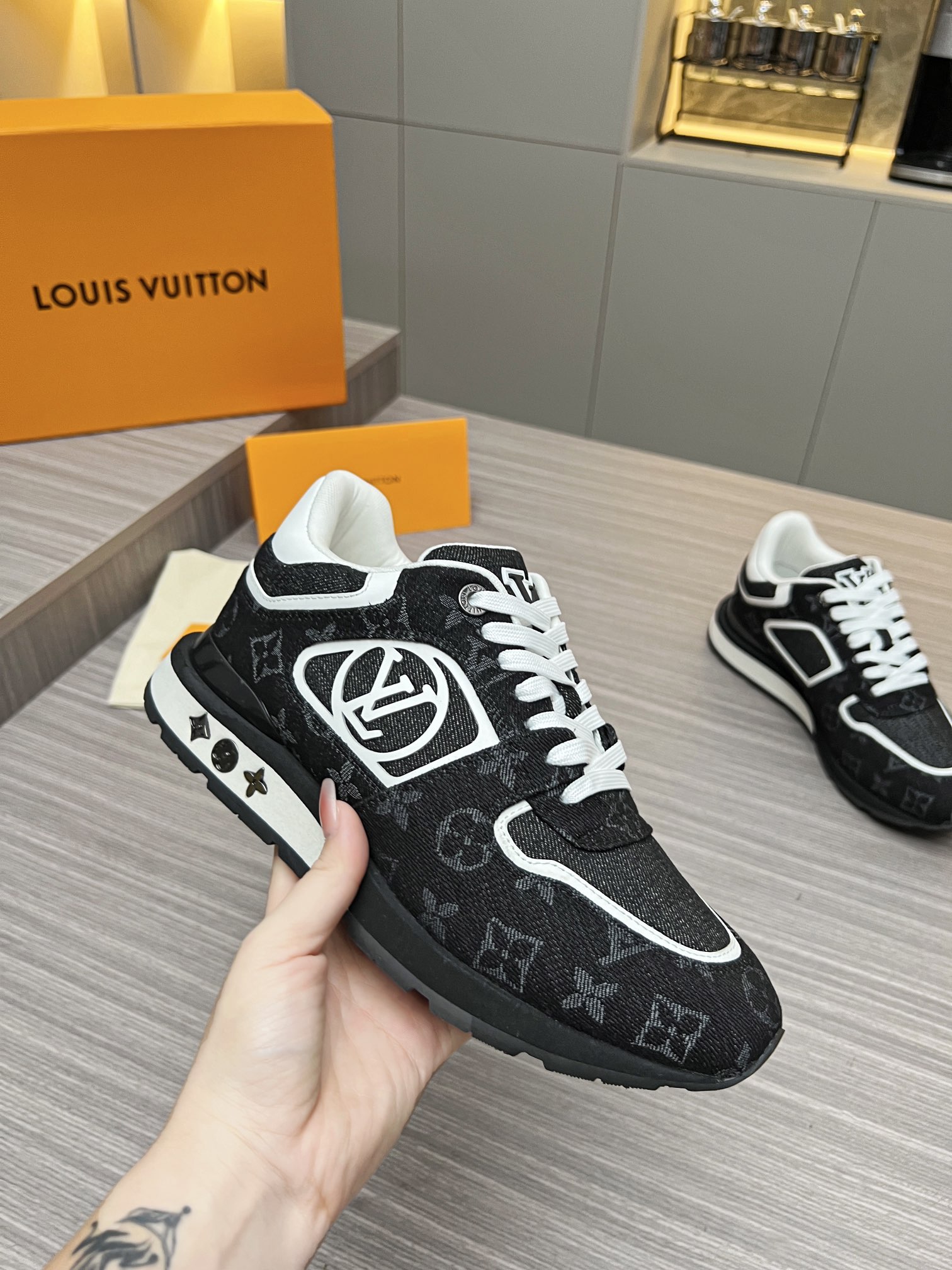 Louis Vuitton 2024ss Runaway Sneaker Size 40-46