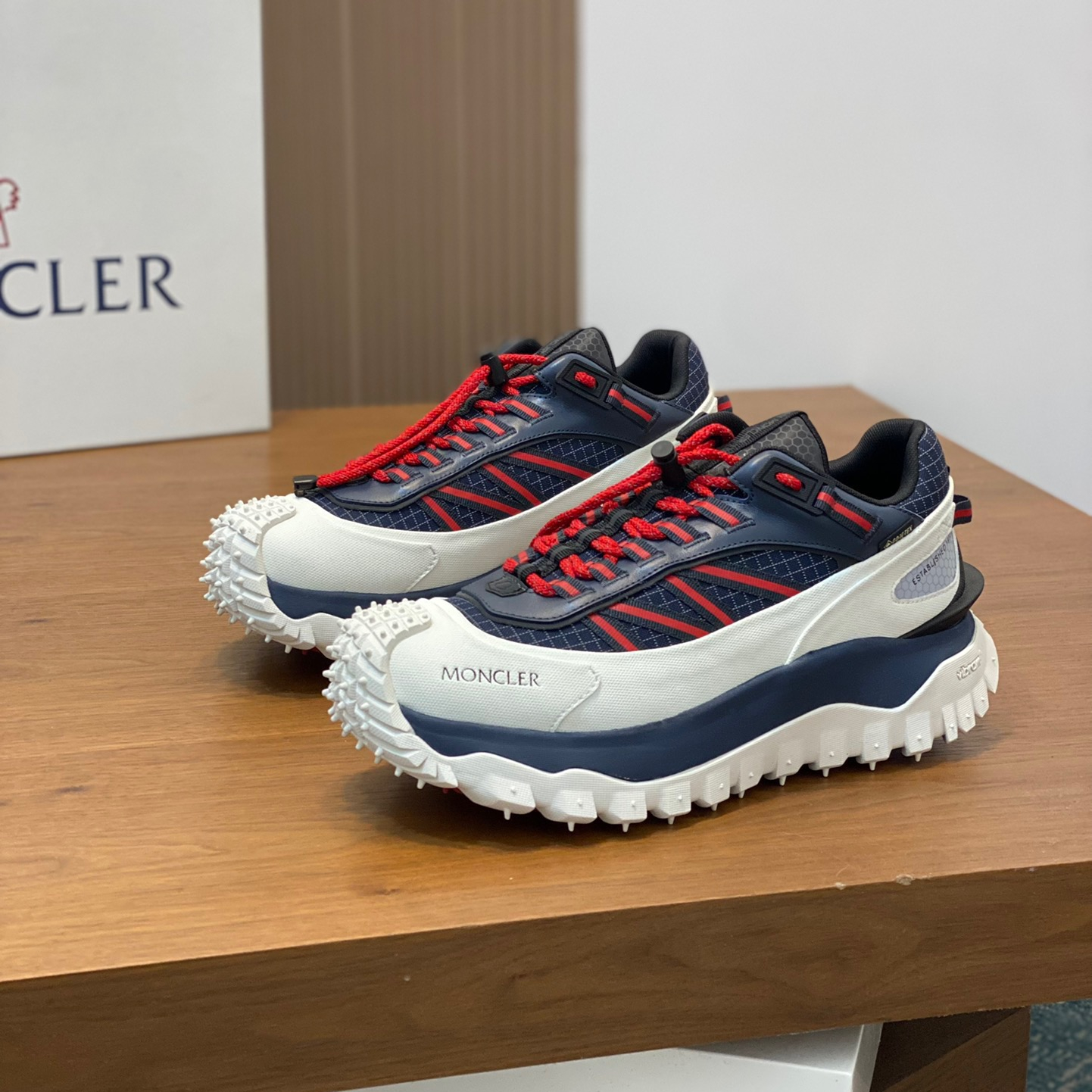 Moncler Trailgrip Gtx Sneaker Size 40-45