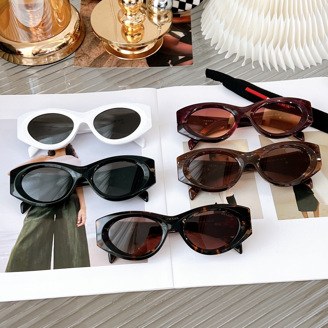 Prada Symbole sunglasses SPR20Z