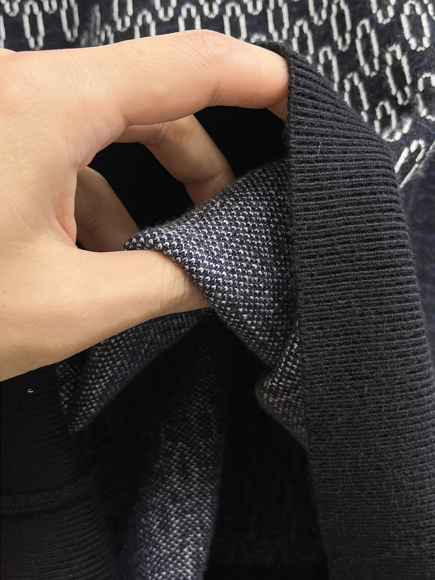 Louis Vuitton Unisex Sweatshirt Size M-XXXL