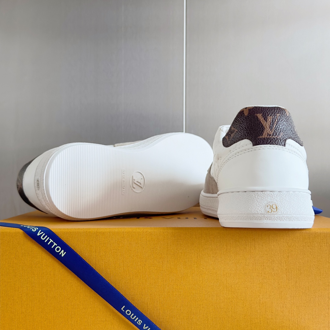 Louis Vuitton LV Stadium Sneaker Size 36-45