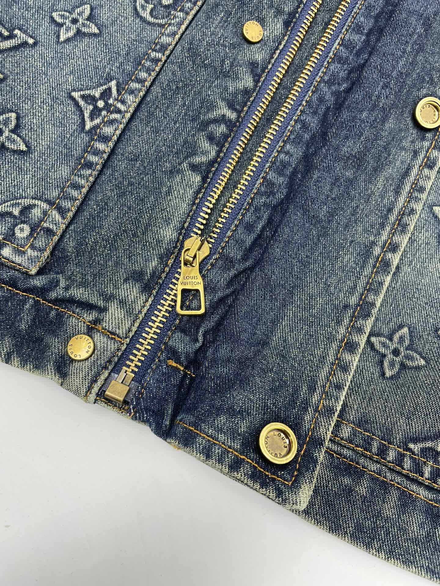 Louis Vuitton Unisex Jacket Size S-XL