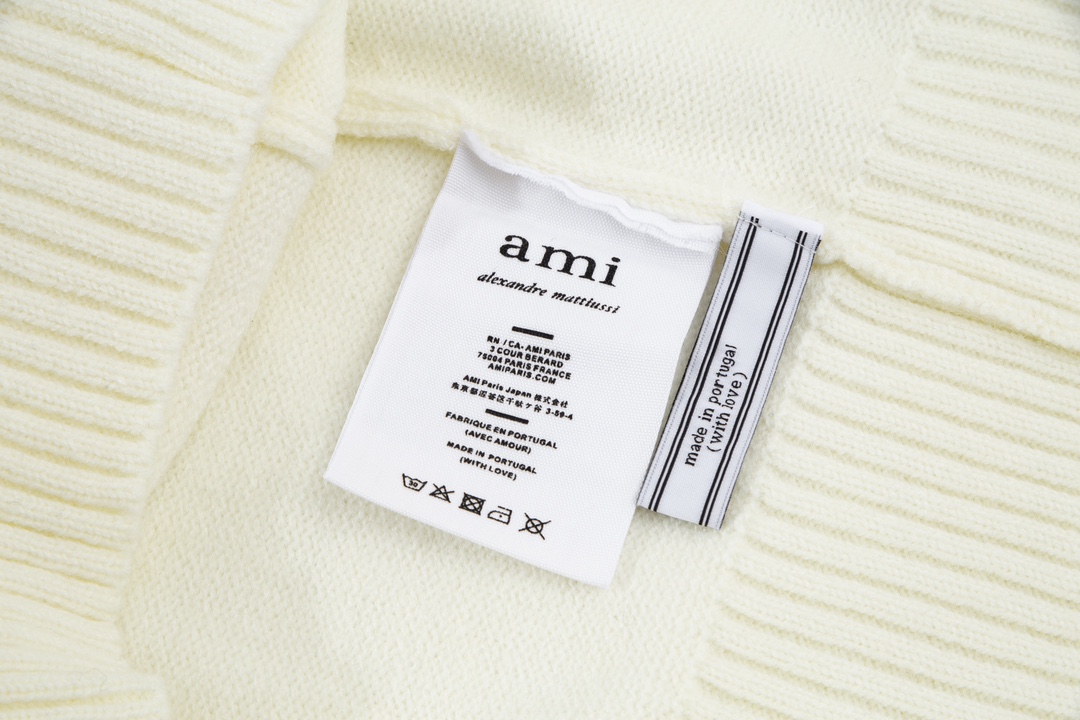 Ami Unisex Sweatshirt Size S-XL