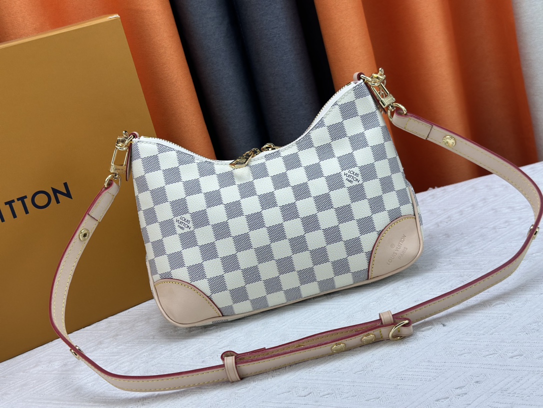 Louis Vuitton Odeon Monogram Women Bags Size 27*16*10cm