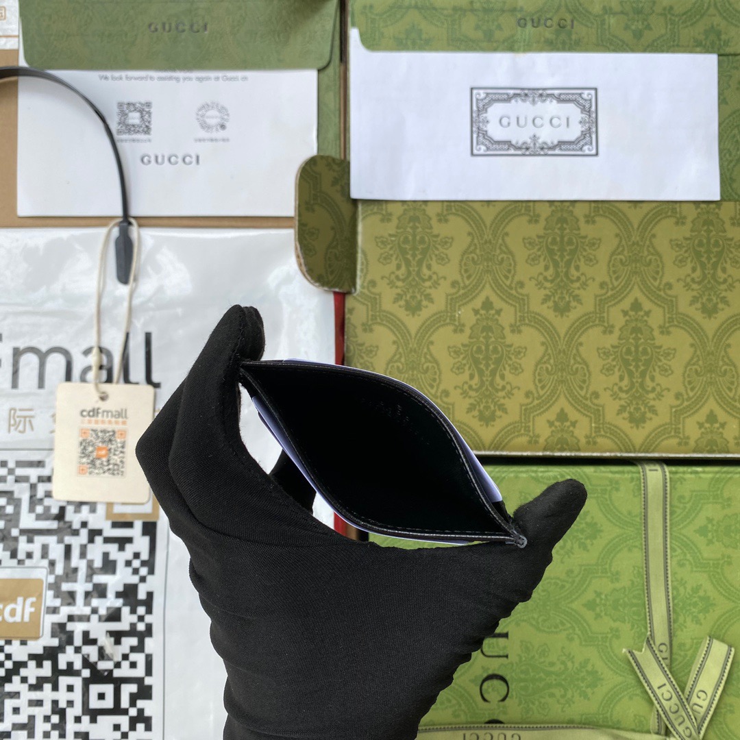 Gucci GG Card case with Interlocking Size 10*7cm Style: 673002