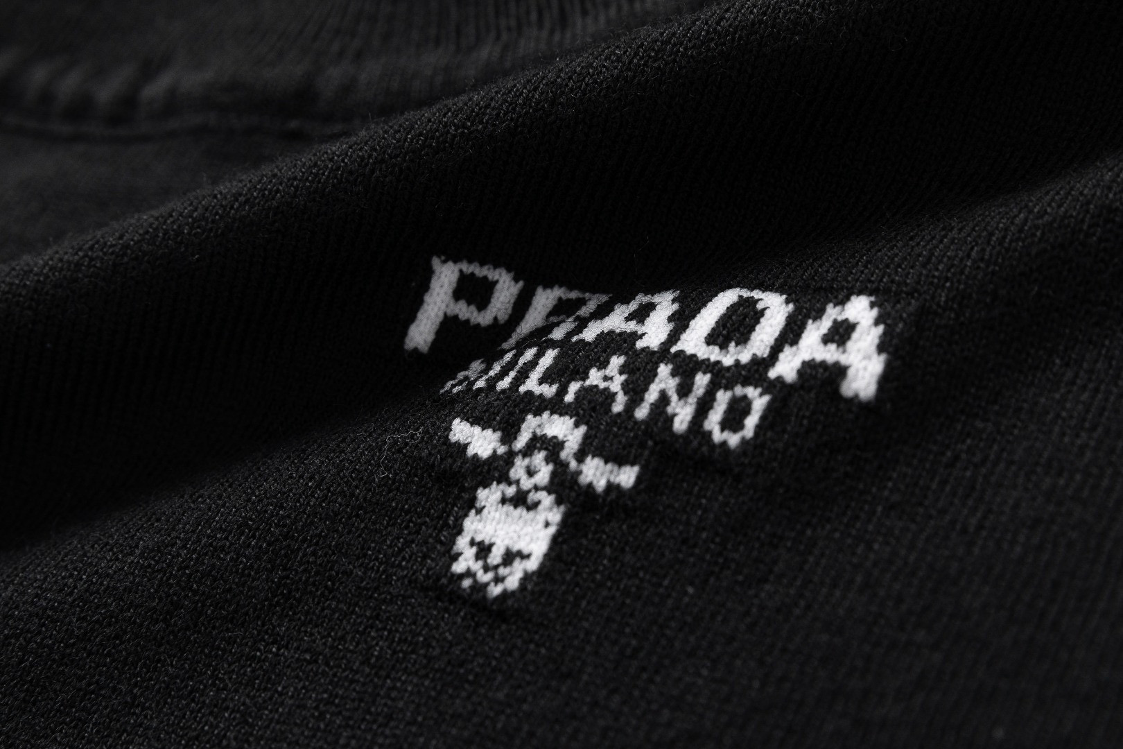 Prada Unisex T Shirt S-XL