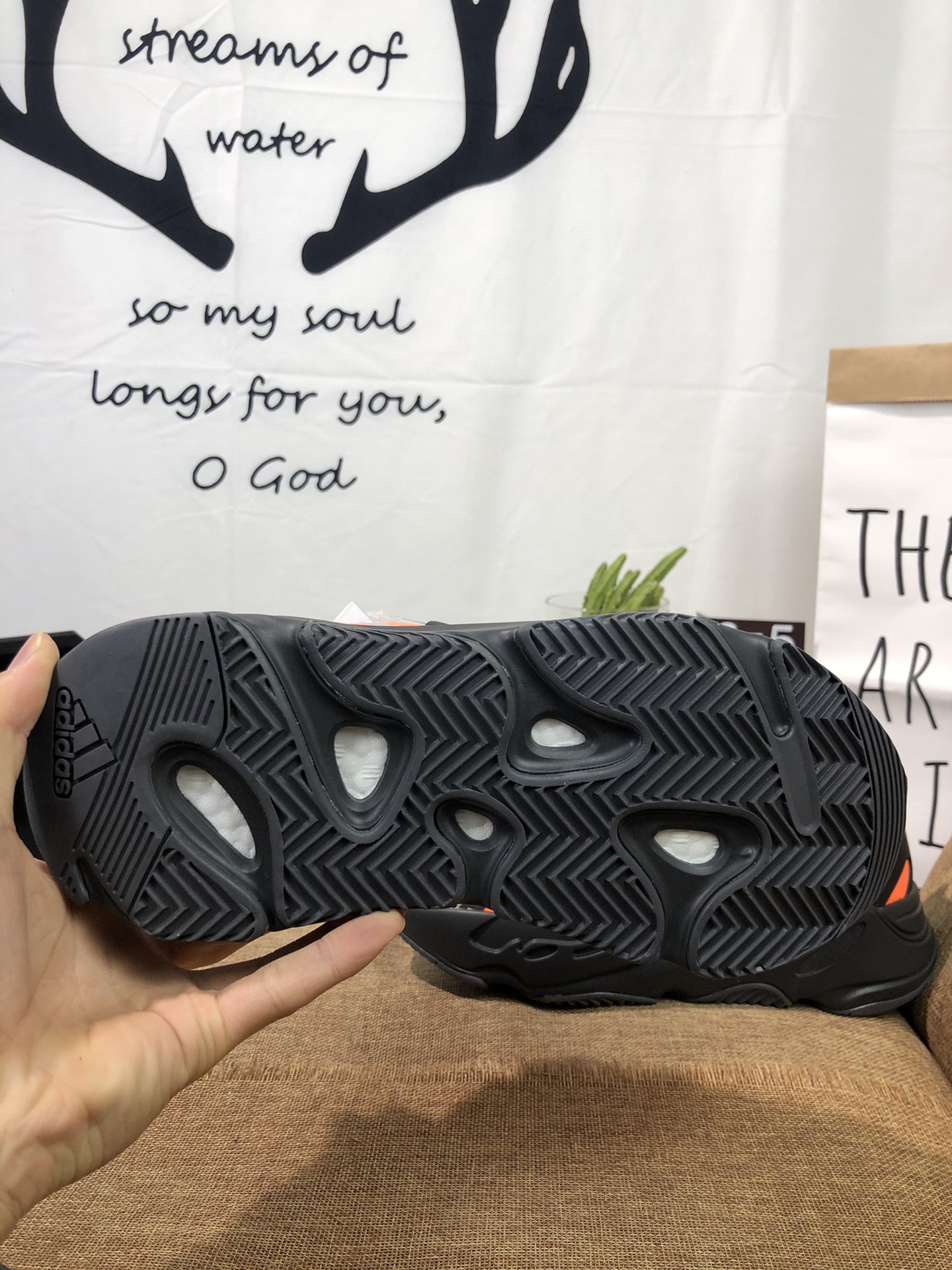 Yeezy 700 V2 Mens/Women's Sneakers Shoes 36 - 45