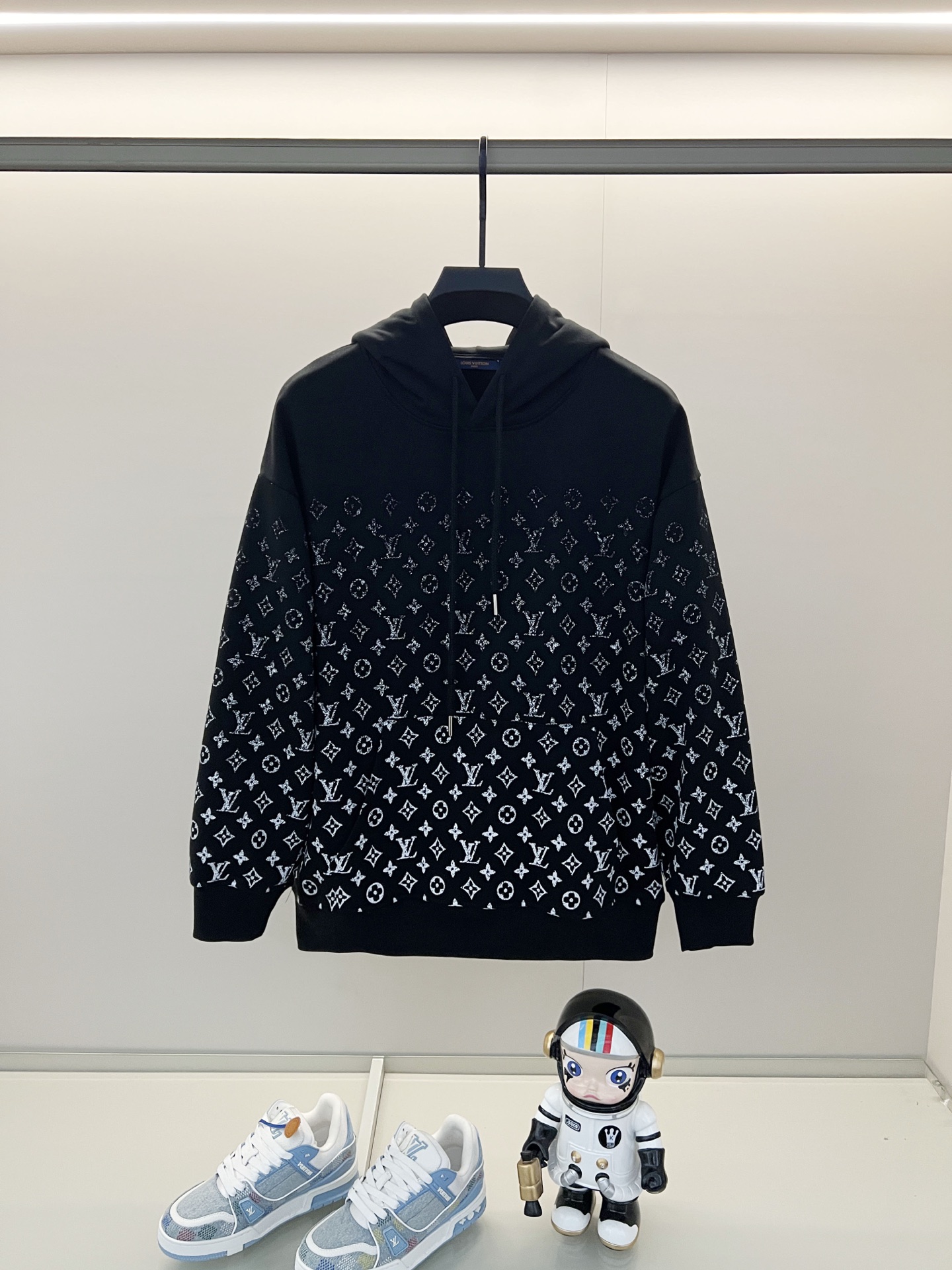 Louis Vuitton Unisex Sweatshirt Size S-XL