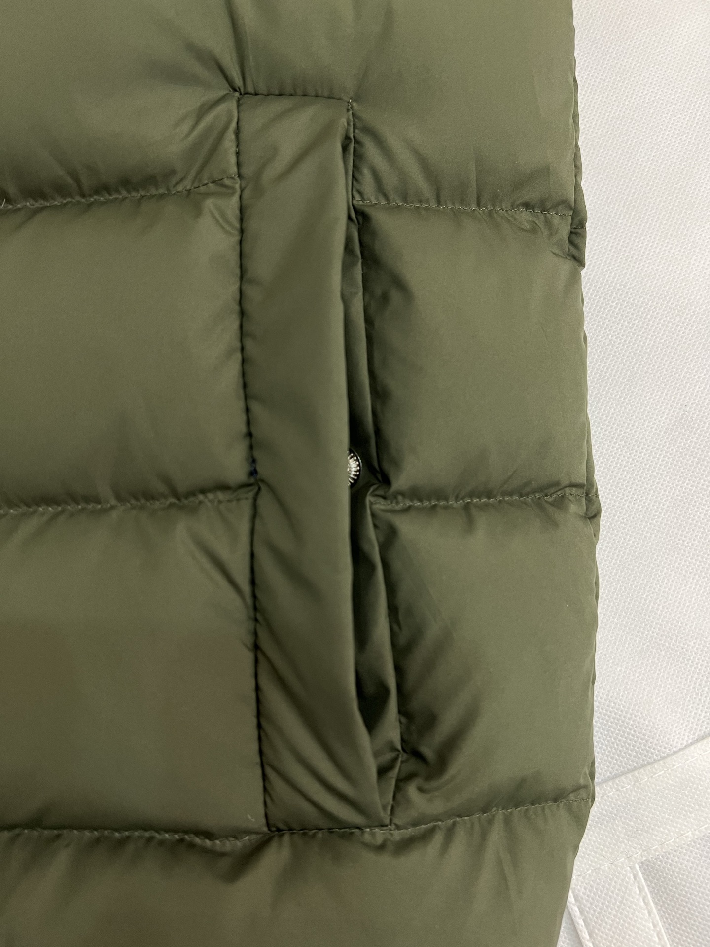 Moncler Contrin Winter Vest Size 1-5