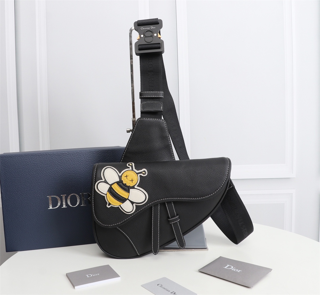 Dior Saddle Mens Shoulder Bags 26*19*4.5cm