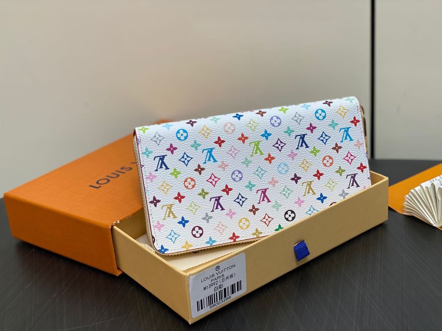 Louis Vuitton Women Wallet M13992 19.5*10.5*2.5cm