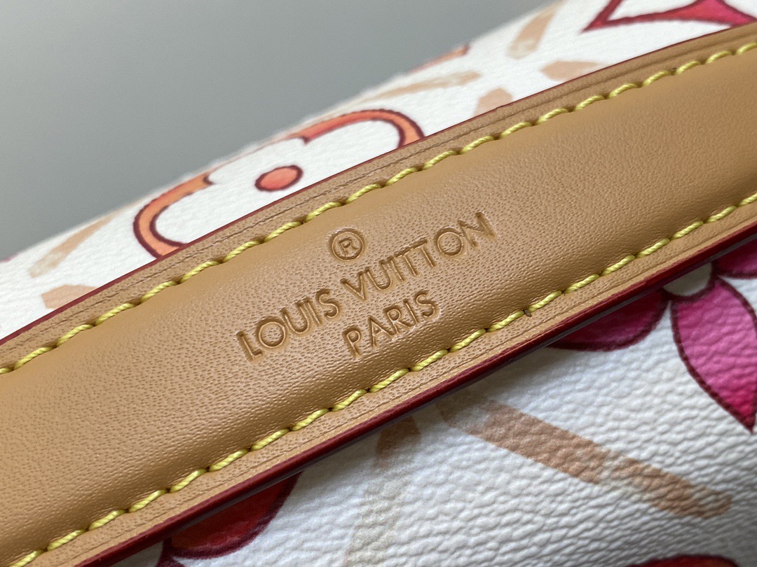 Louis Vuitton M11461 Pochette Métis Shoulder Bag Size 25*19*7cm