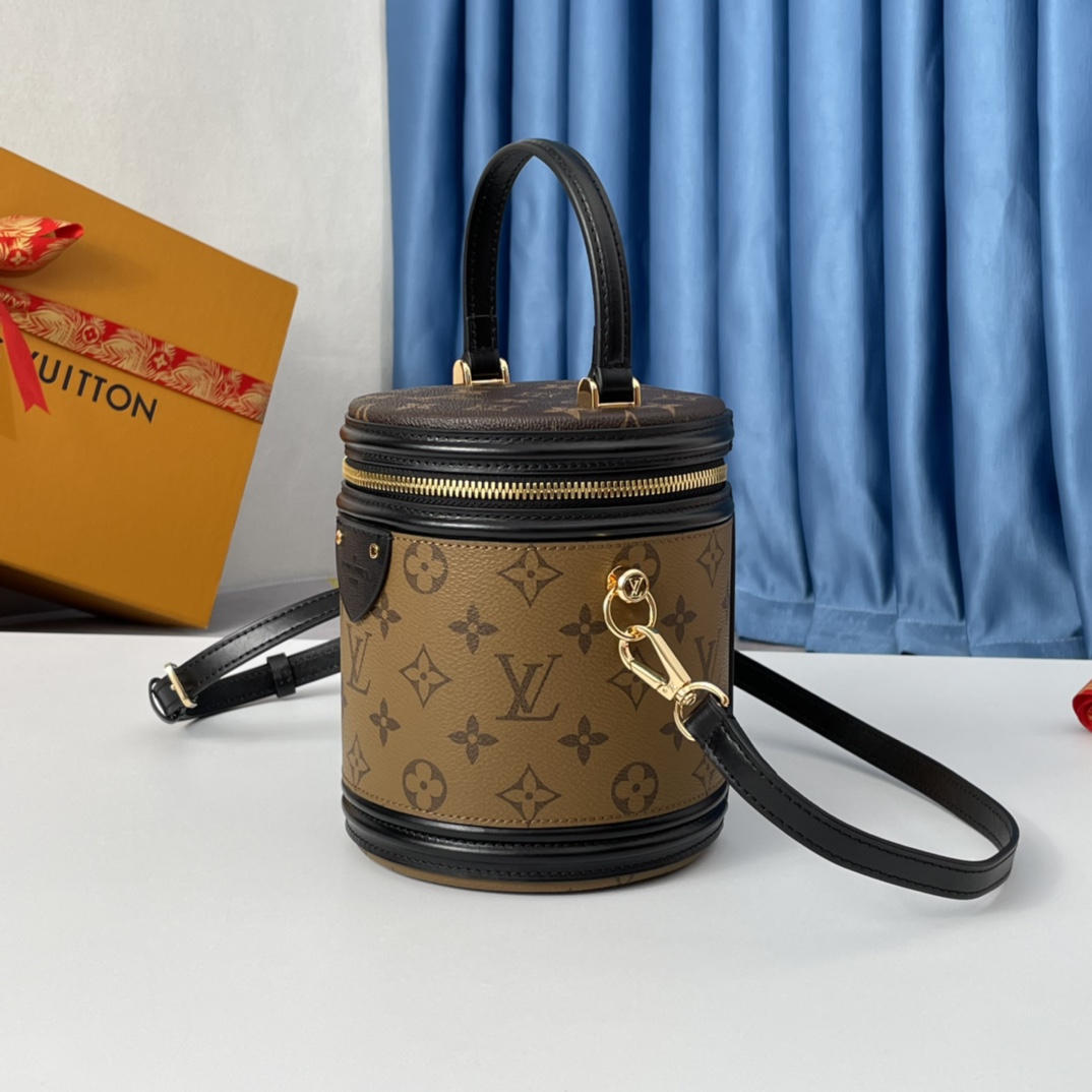 Louis Vuitton M43986 Cannes Women Bags Size 15*15*17cm